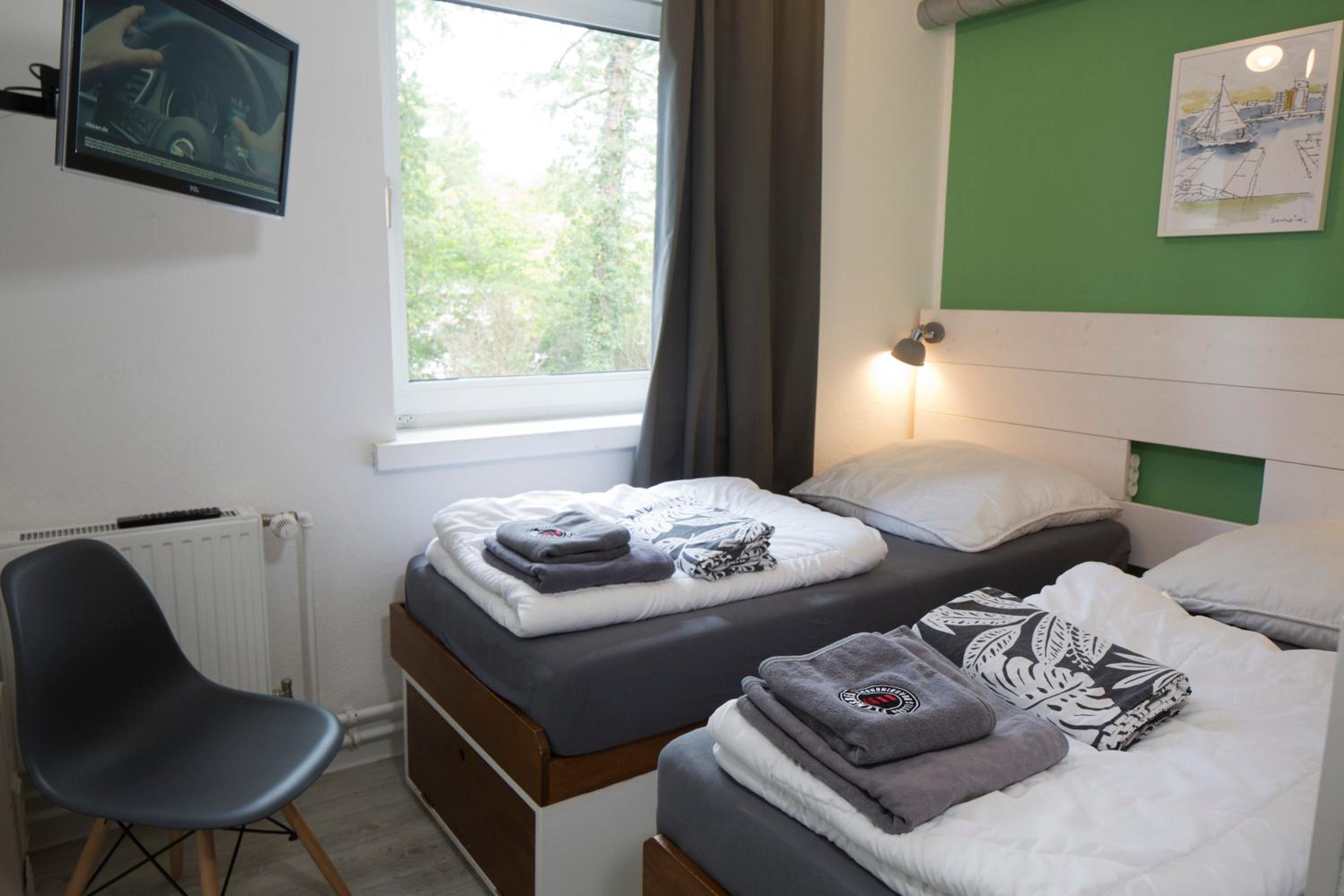 Budget Double Room - Photo 6