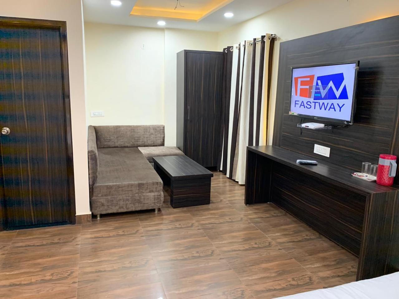 Deluxe Family Room - Photo 4