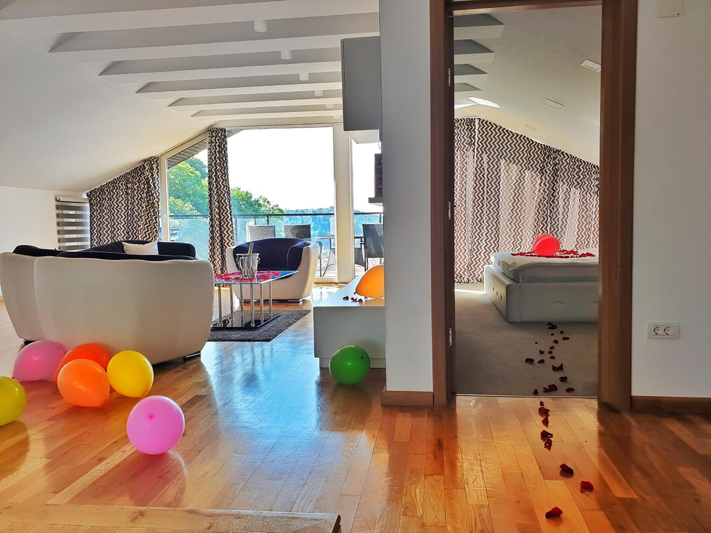 Penthouse Apartment photo 2