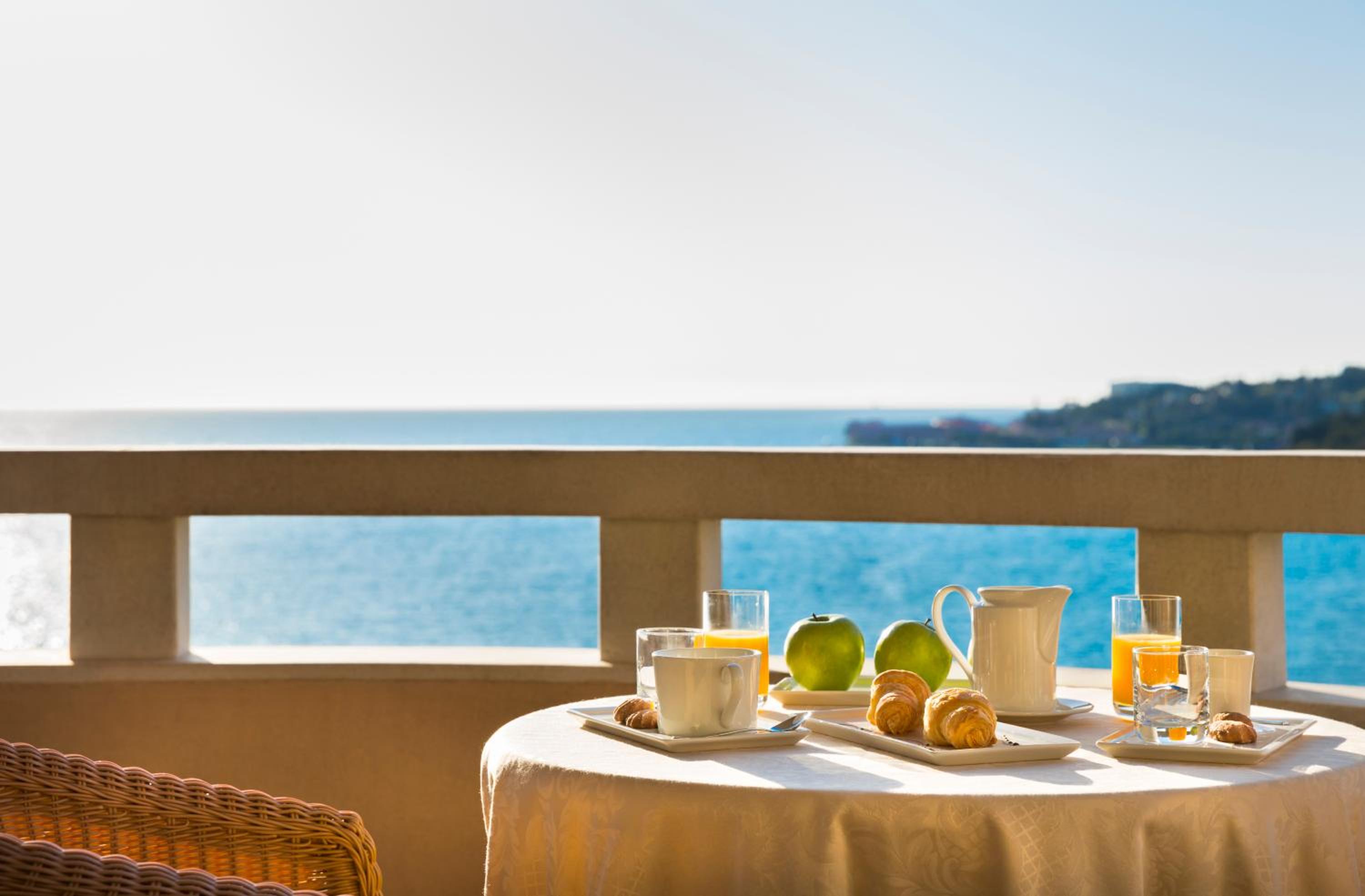 Special Offer - Superior Double Room with Sea View and free Parking, Mini-bar, Wellness included photo 2