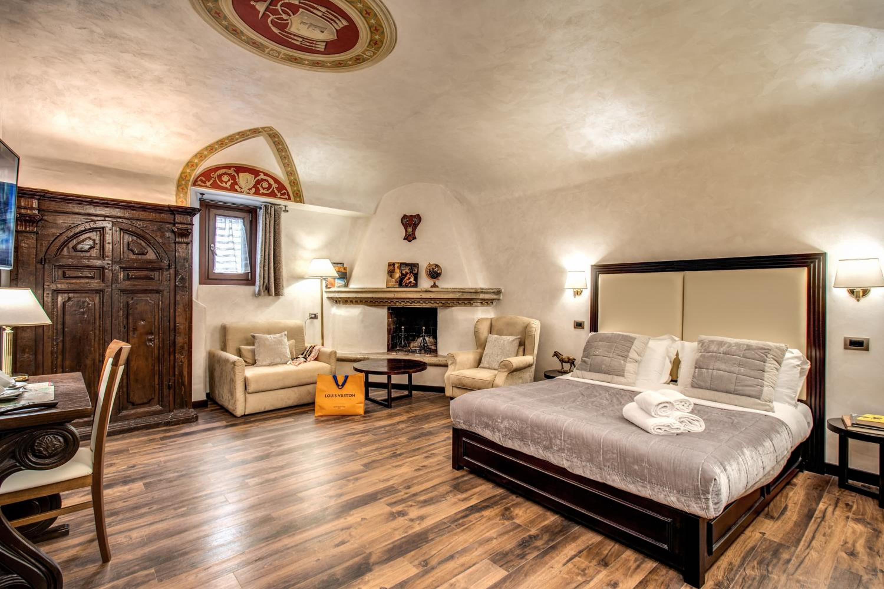 Suite photo 1