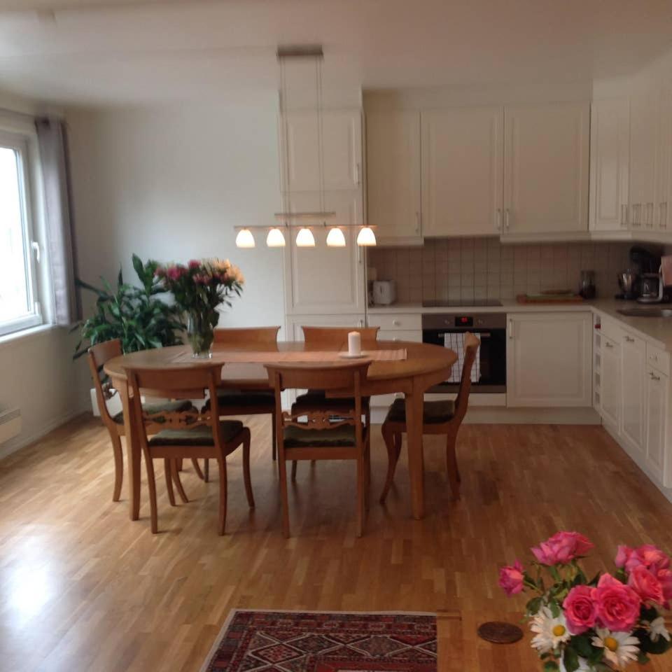 Apartment photo 2