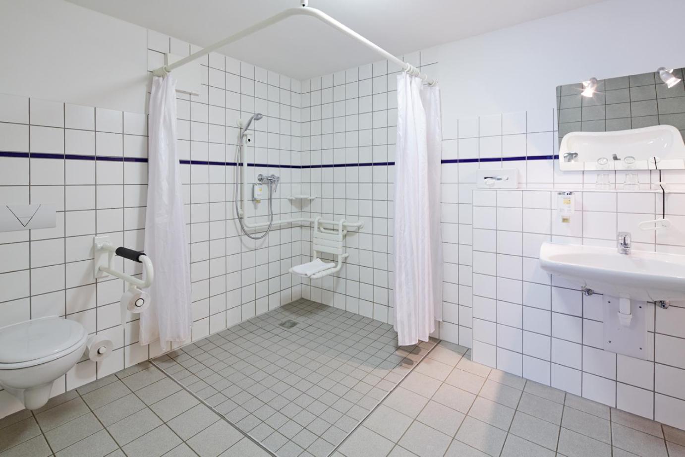 Double or Twin Room photo 3