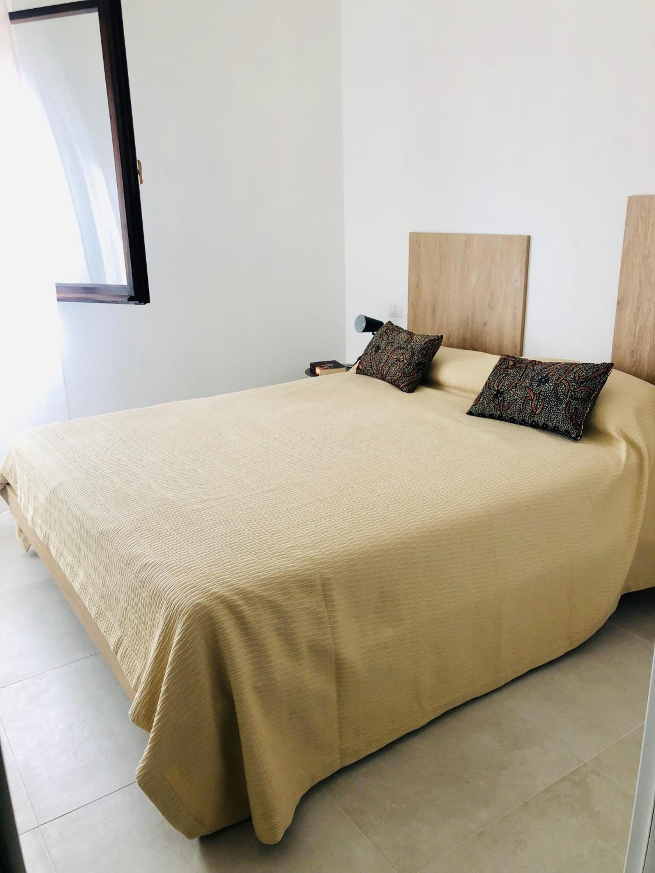 Three-Bedroom Villa photo 2