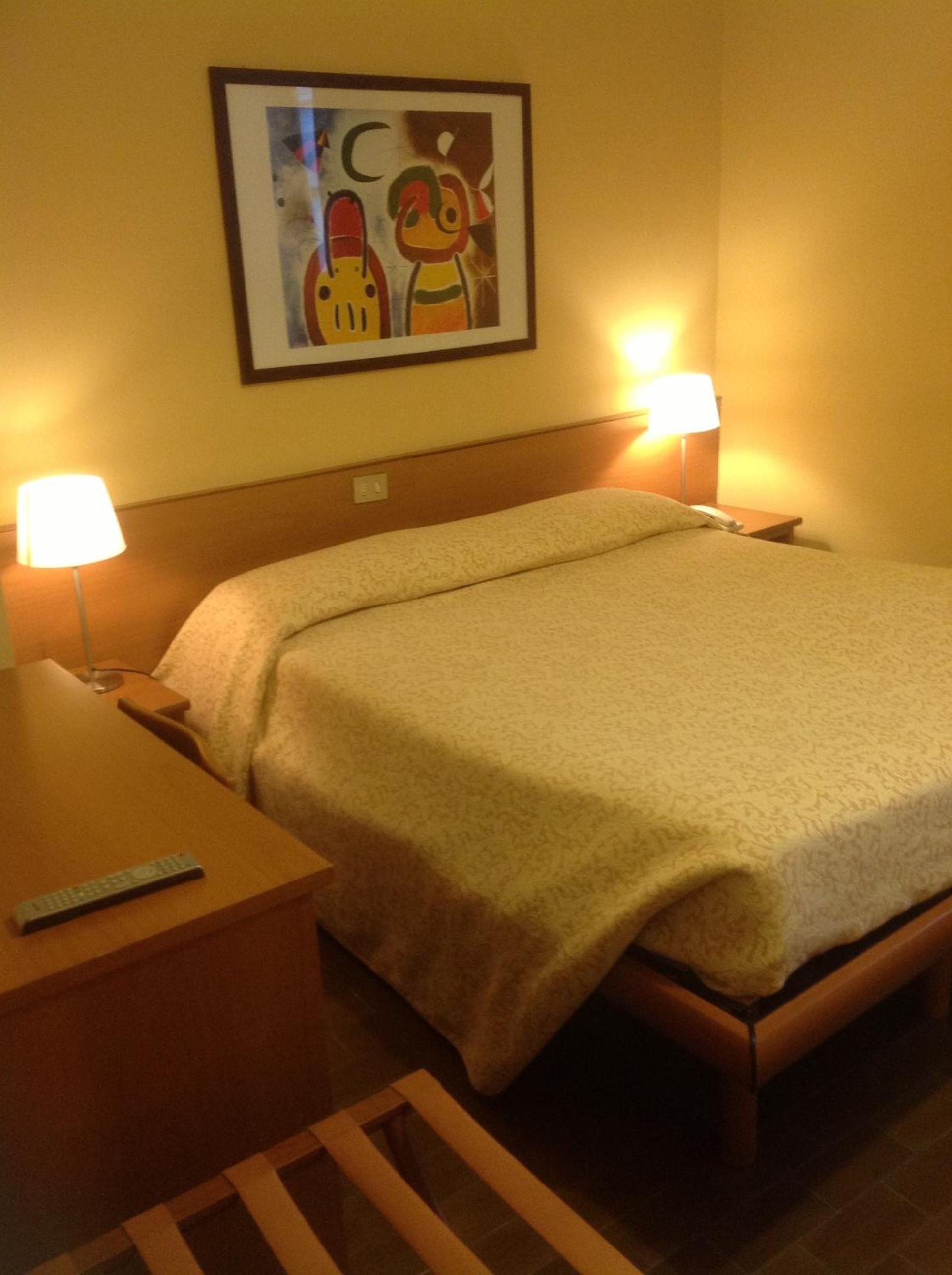 Double or Twin Room photo 3