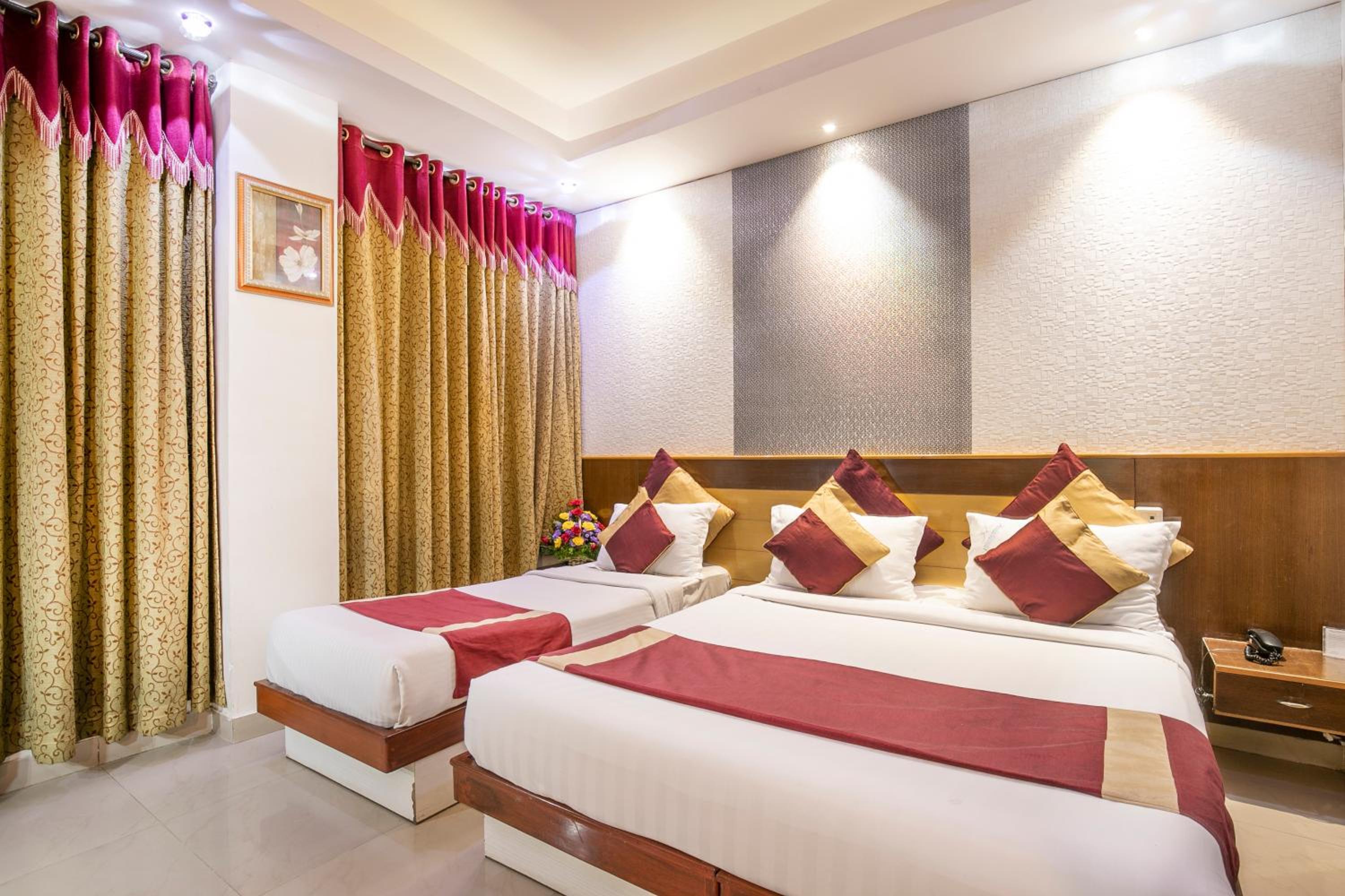 Signature Suite - Photo 10