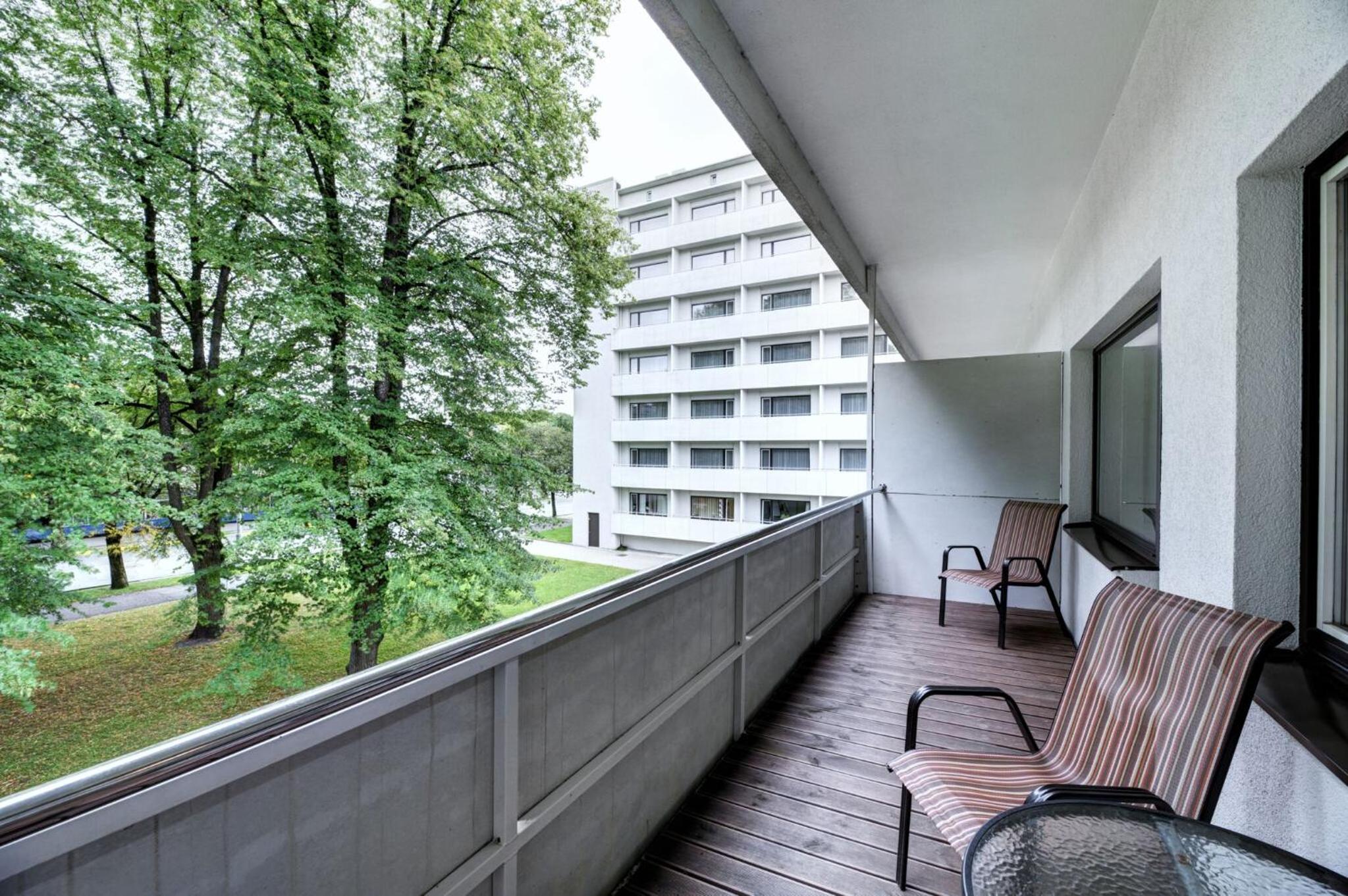 Deluxe Double Room, Balcony, Park View - Photo 3