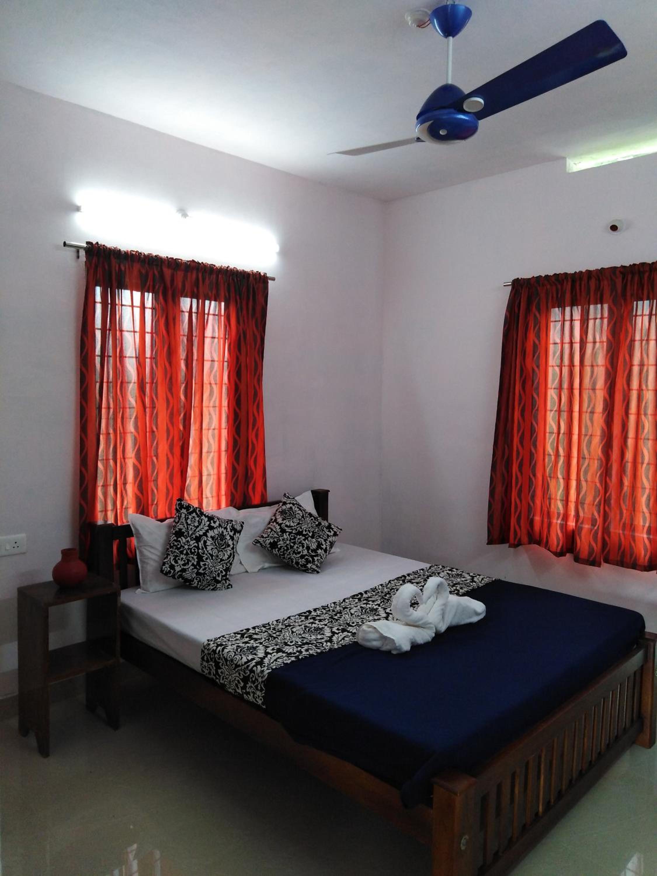 Standard Twin Room photo 2