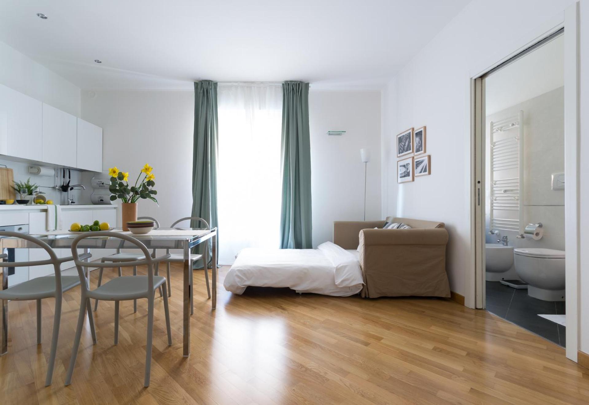 One-Bedroom Apartment - Photo 3