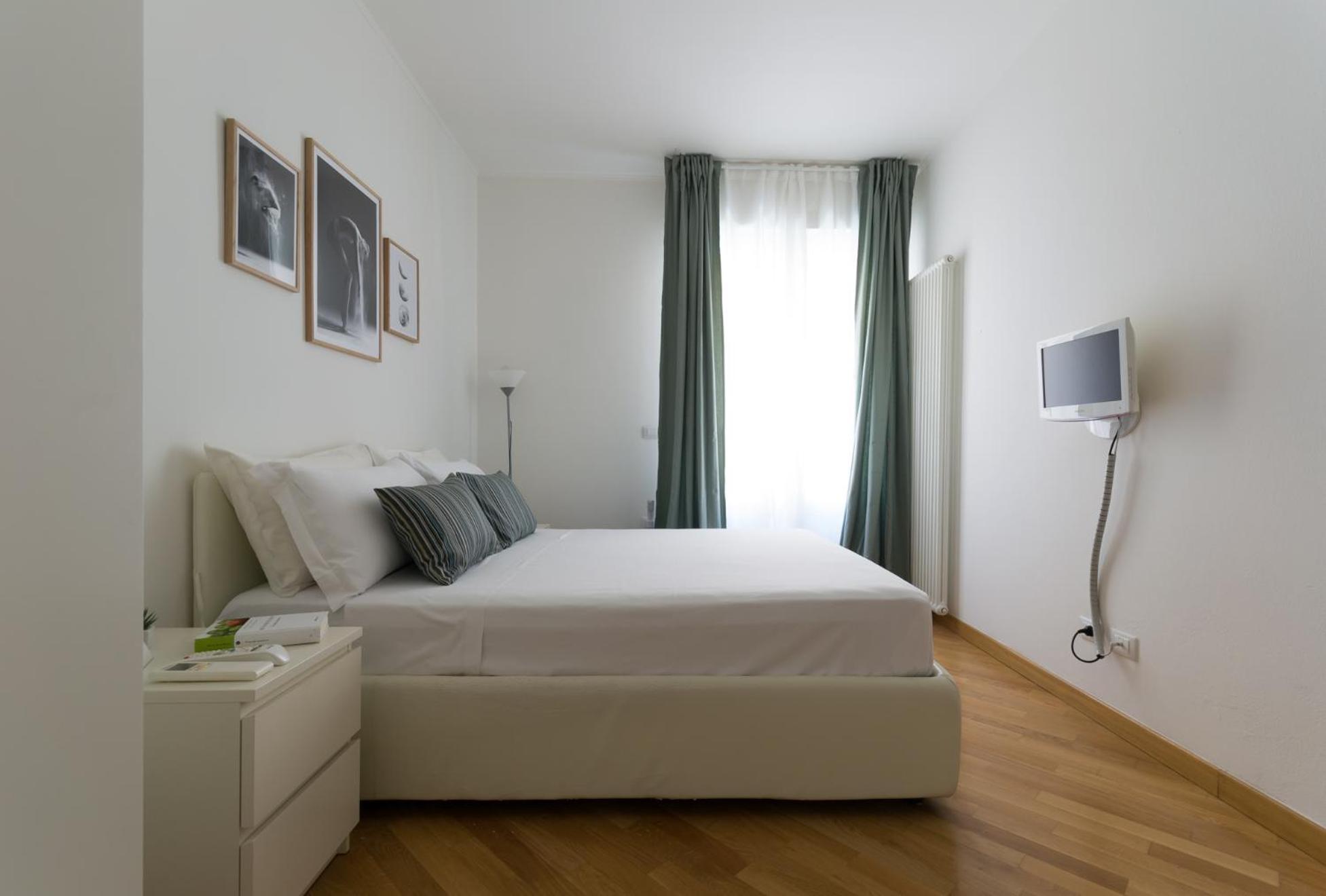 One-Bedroom Apartment - Photo 4