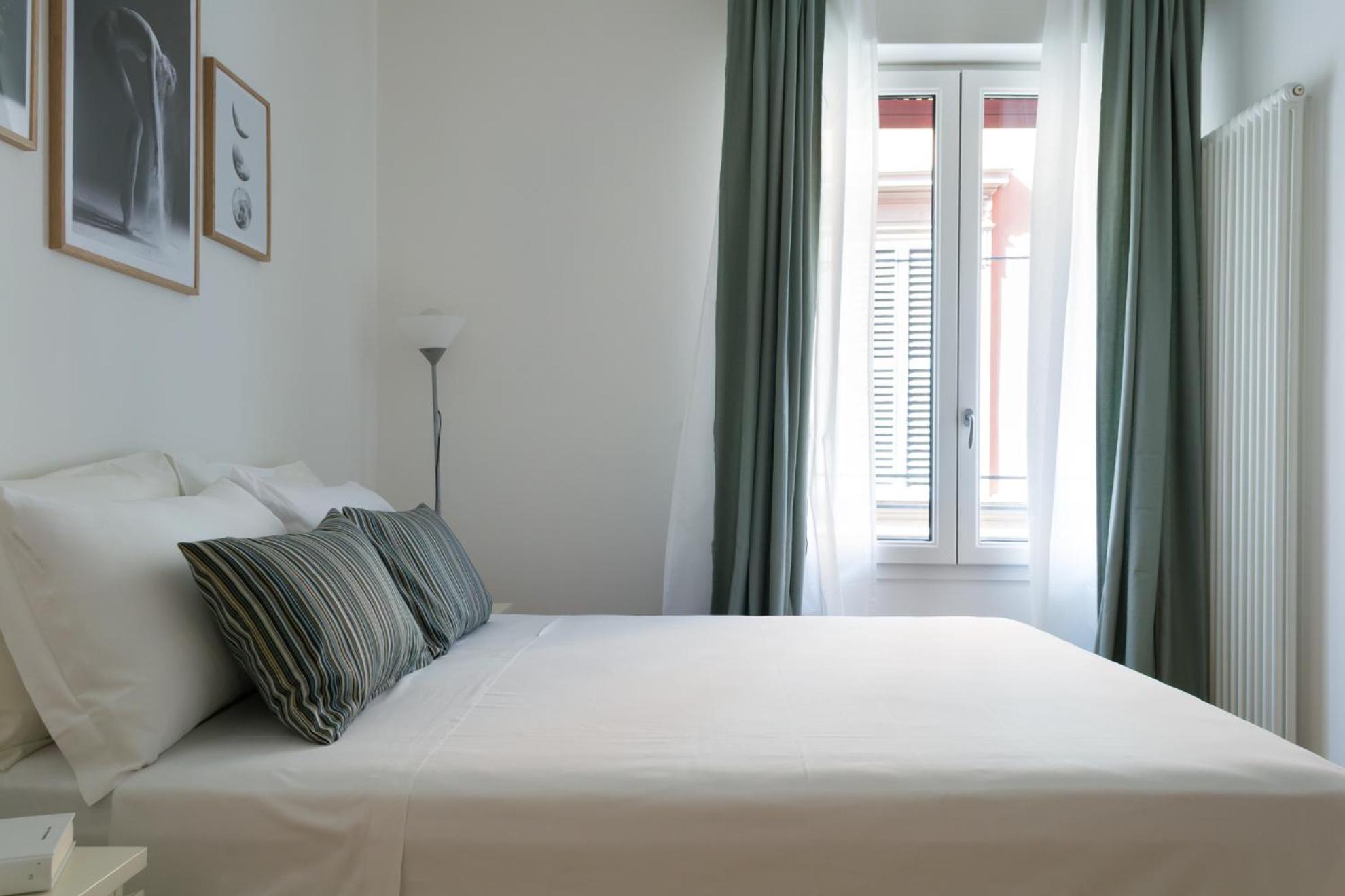 One-Bedroom Apartment - Photo 12