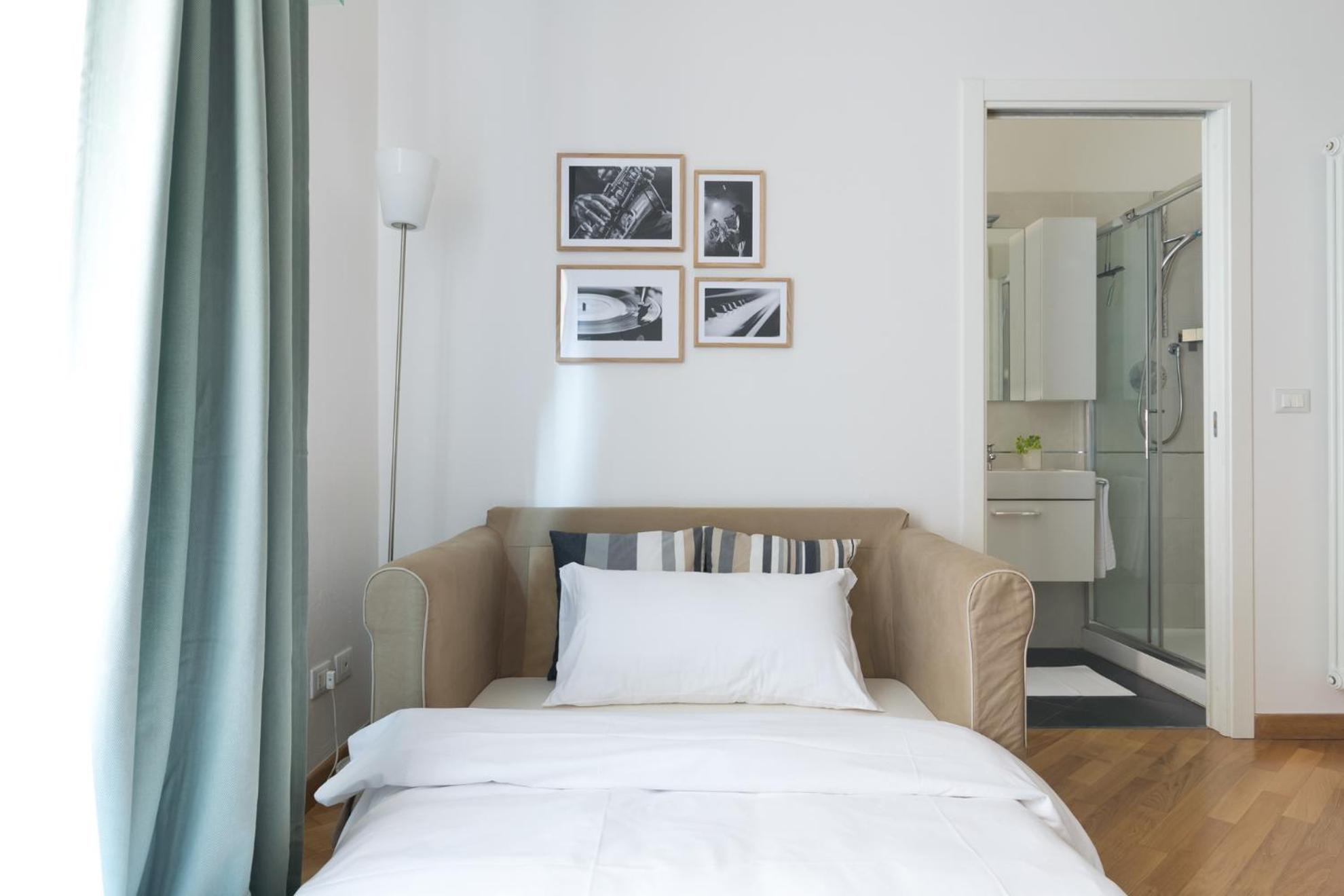 One-Bedroom Apartment - Photo 14