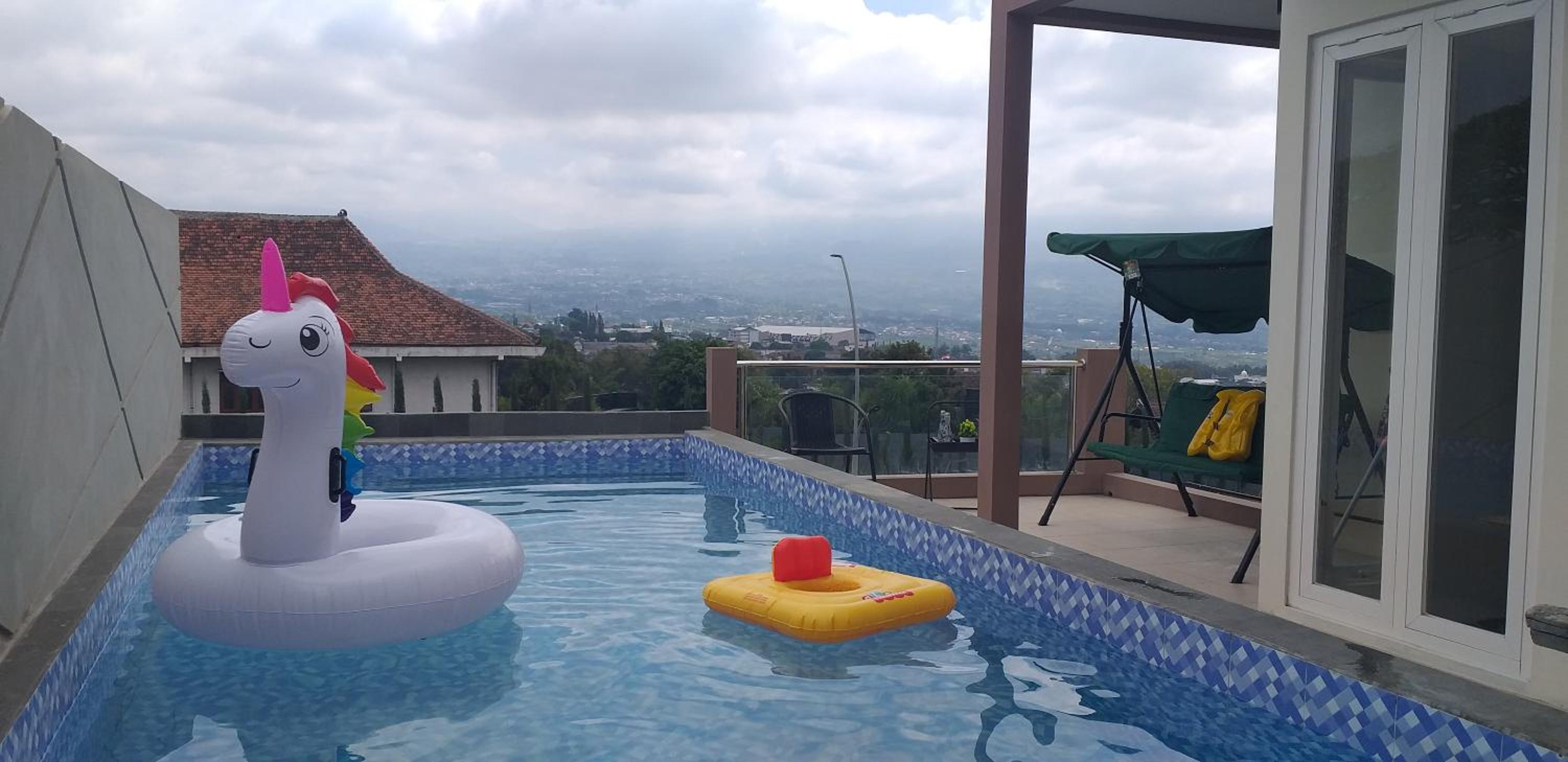 Villa with Private Pool - Photo 13