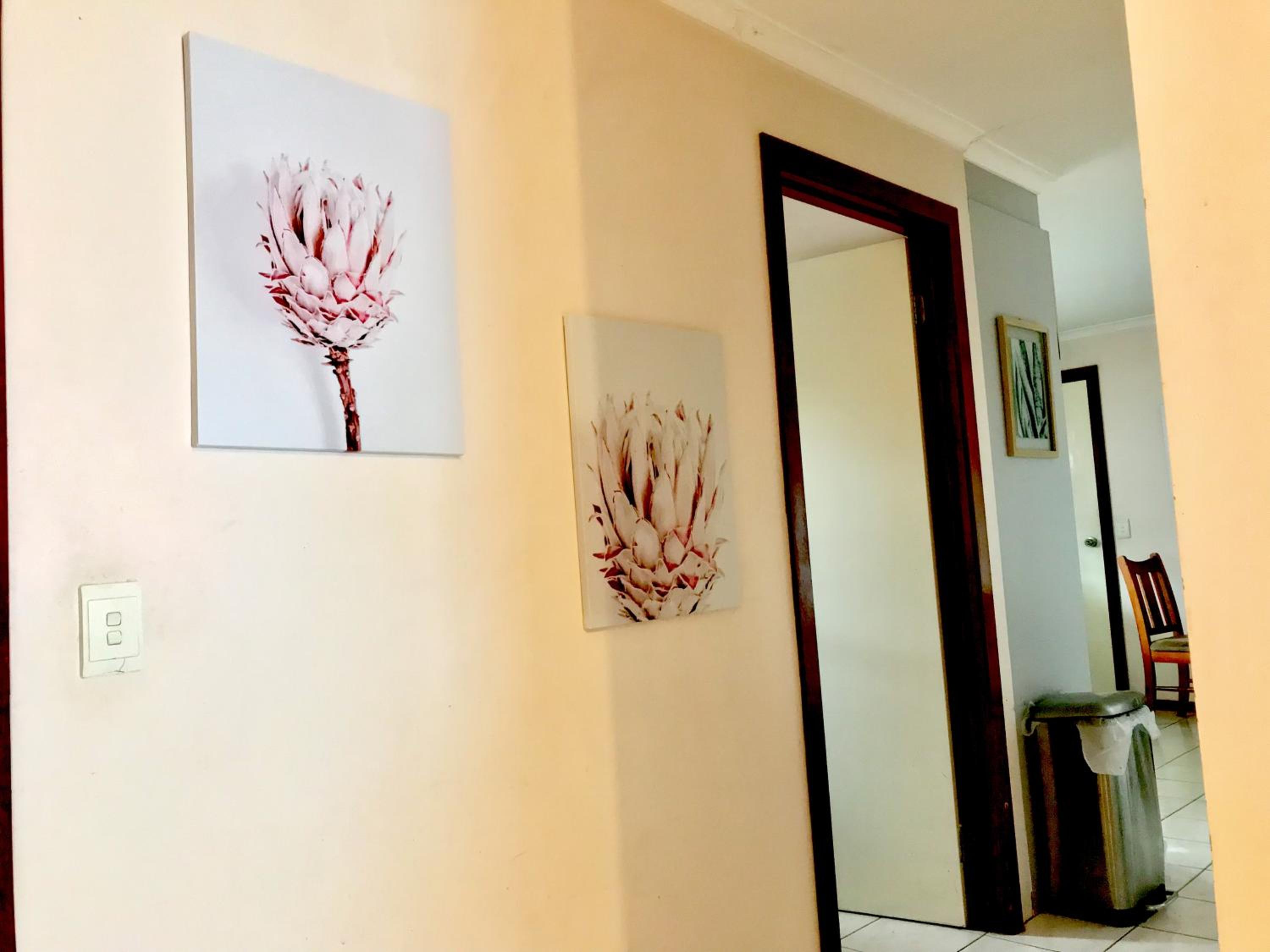 Standard Single Room with Shared Bathroom photo 3