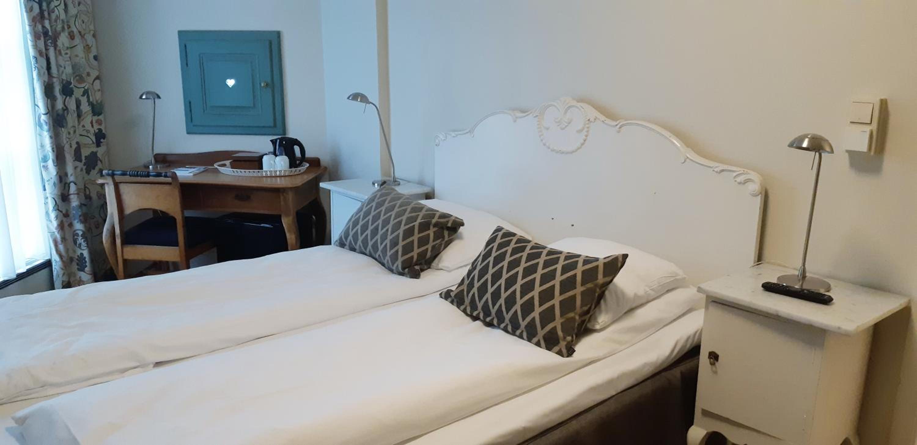 Small Double Room - Photo 1