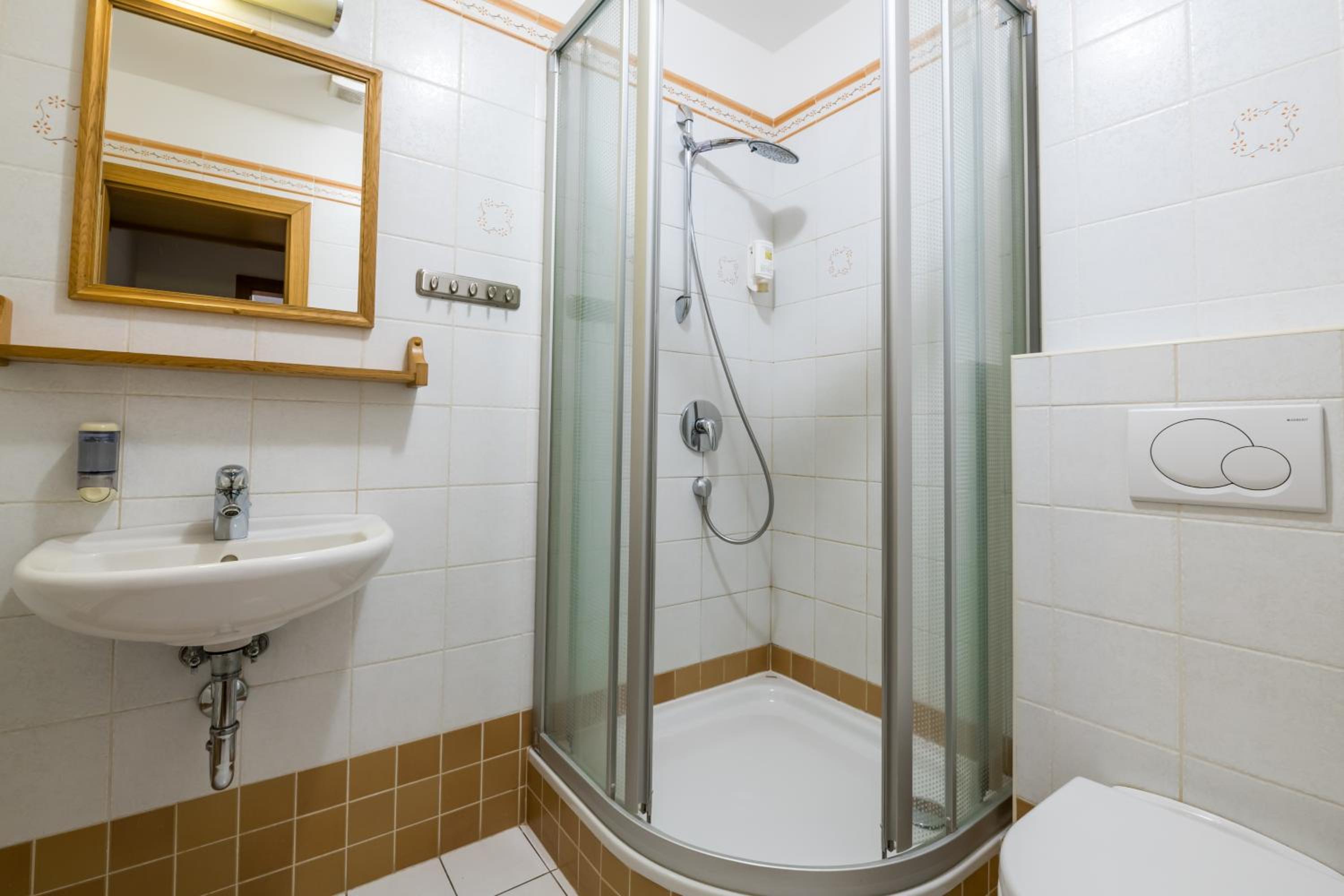 Standard Quadruple Room - Photo 2