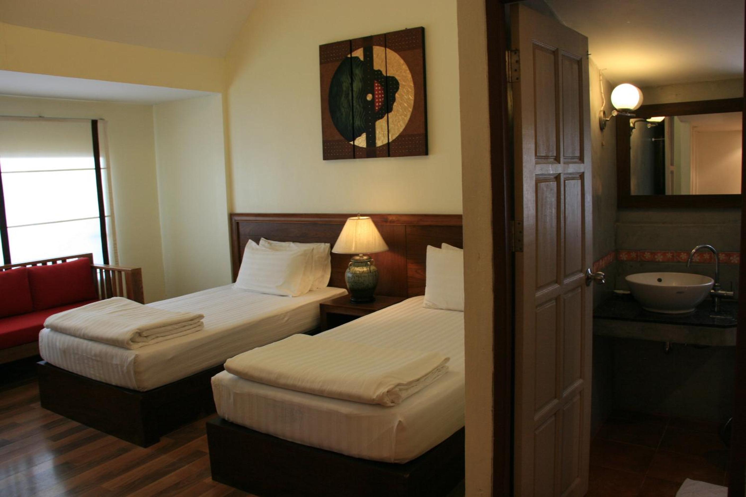 One-Bedroom Villa with Pool view - Photo 2