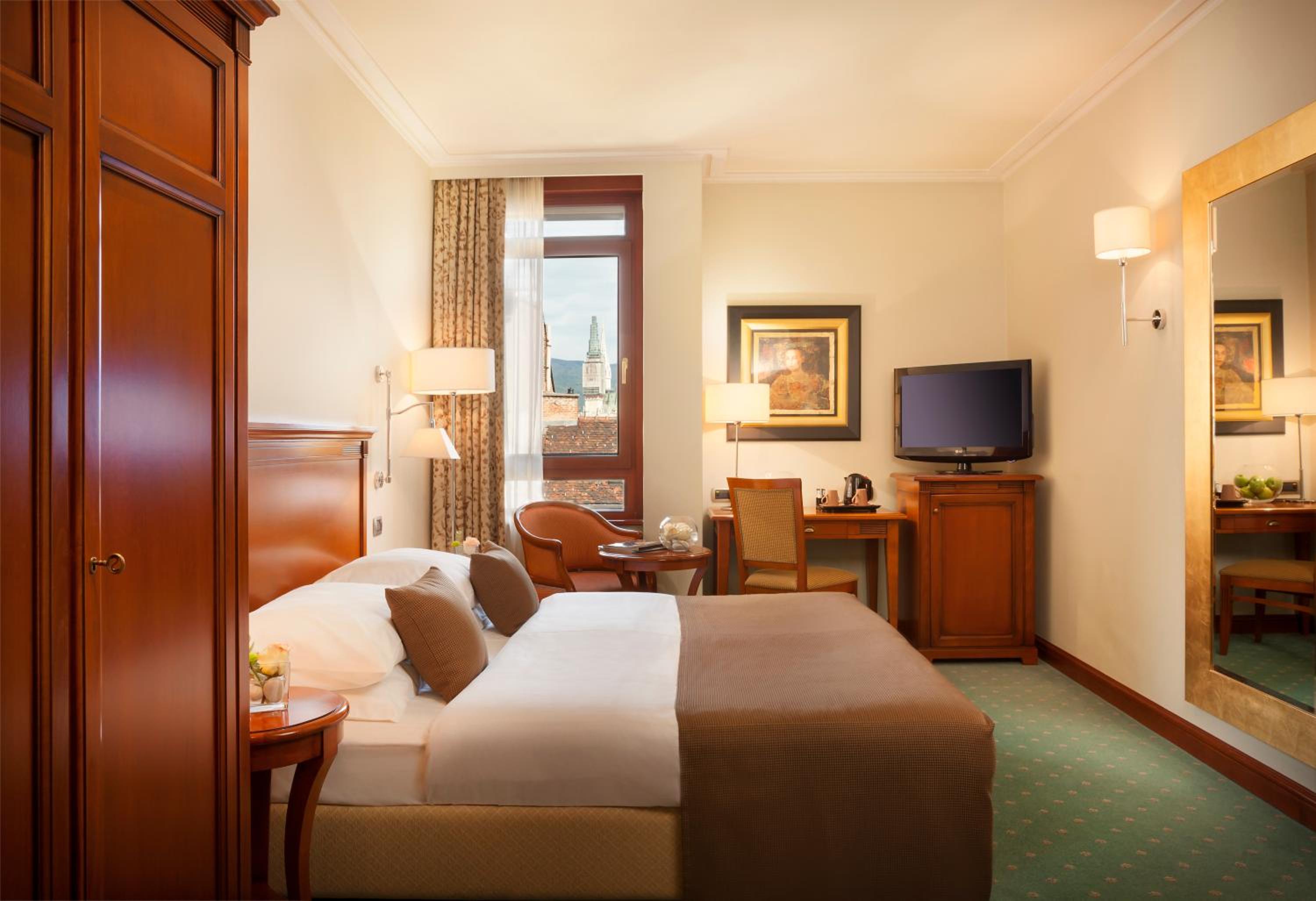 Double King Room - Photo 4