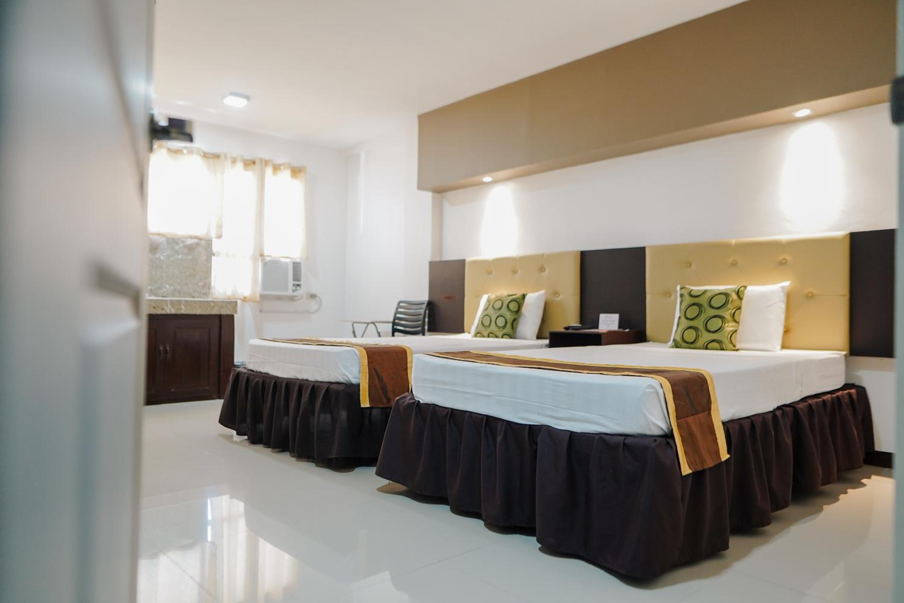 Deluxe Twin Room - Photo 2