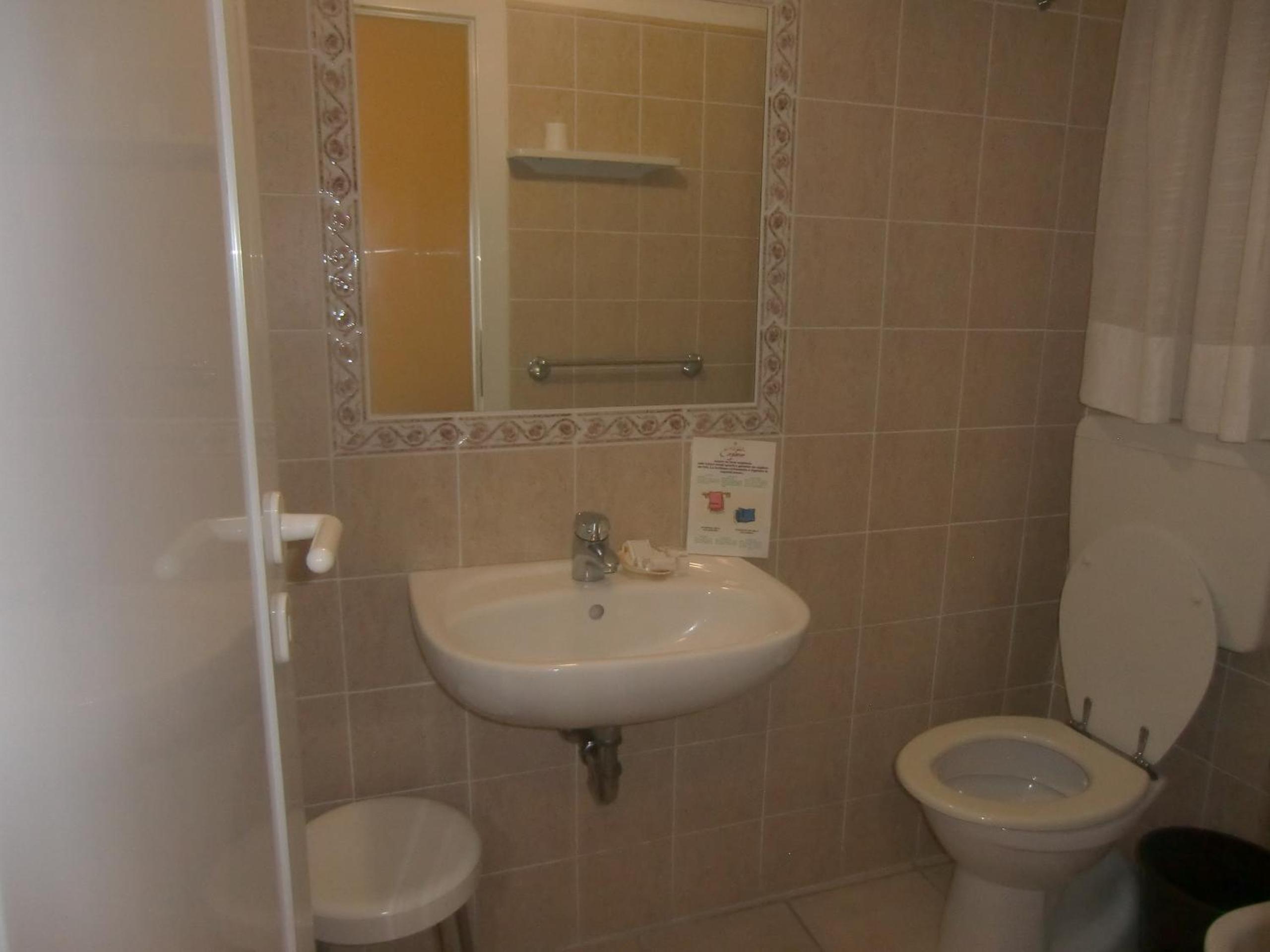 Comfort Triple Room photo 2