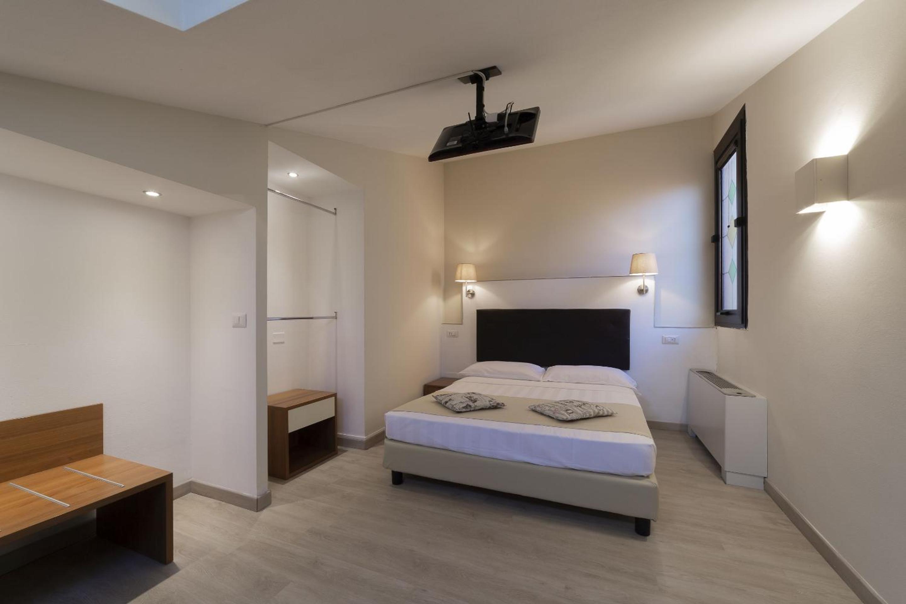 Quarto Duplo com Banheira de Hidromassagem