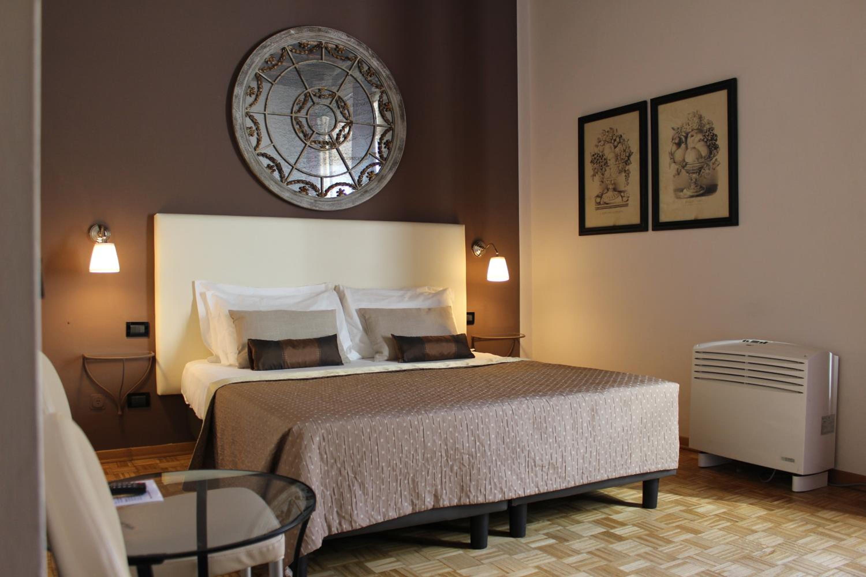 Superior King Room photo 1