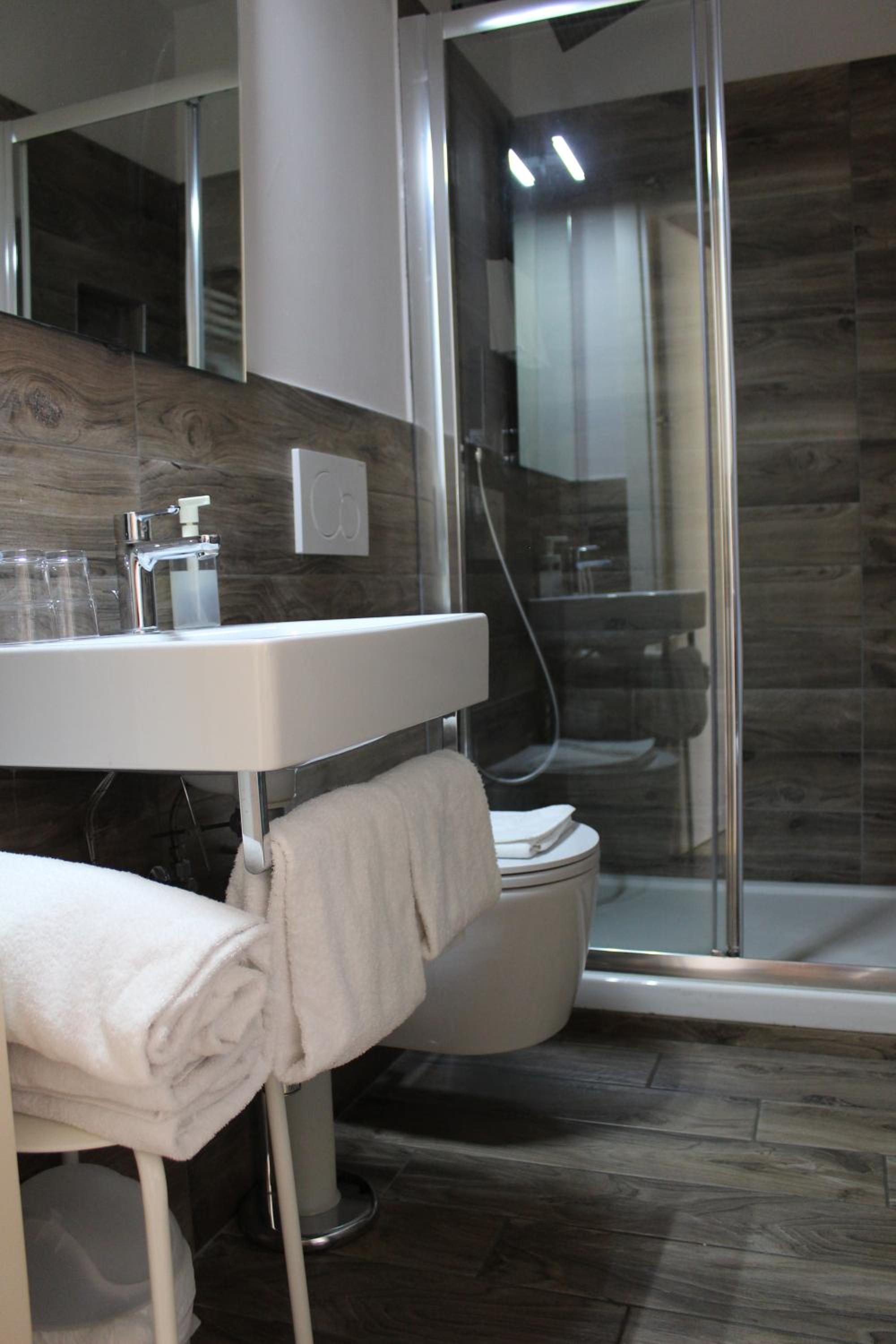 Superior King Room photo 2