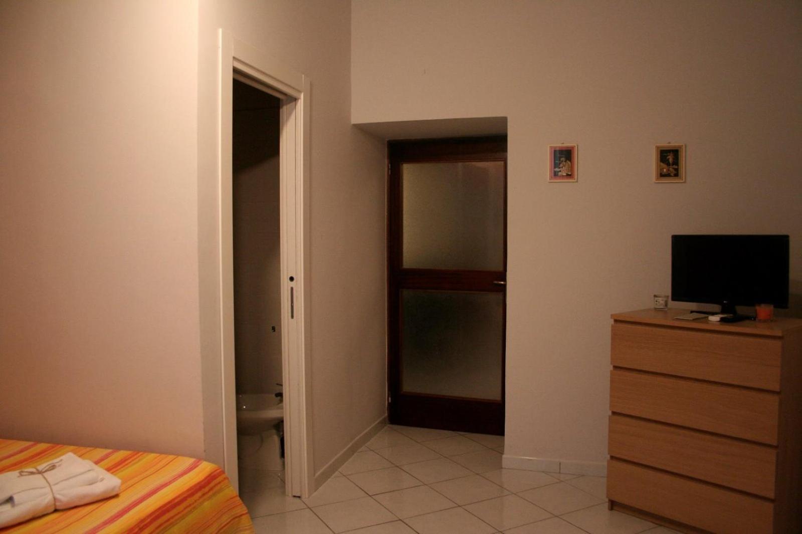 Twin Room with Private Bathroom