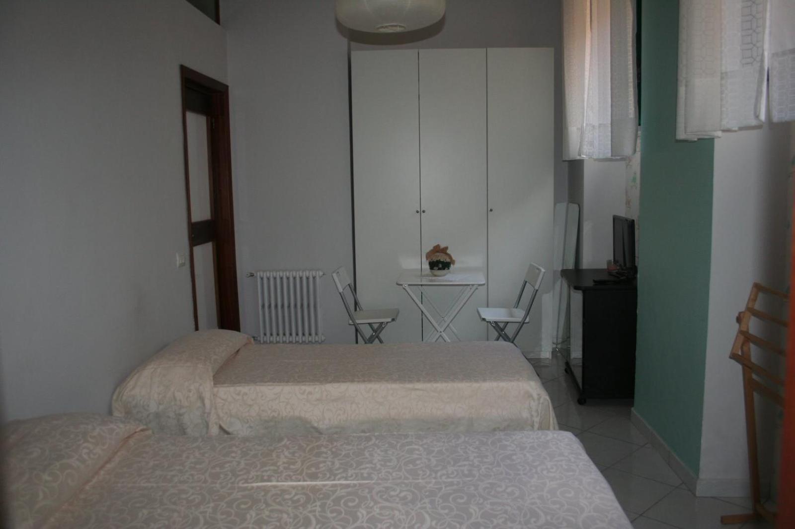 Twin Room with Private Bathroom
