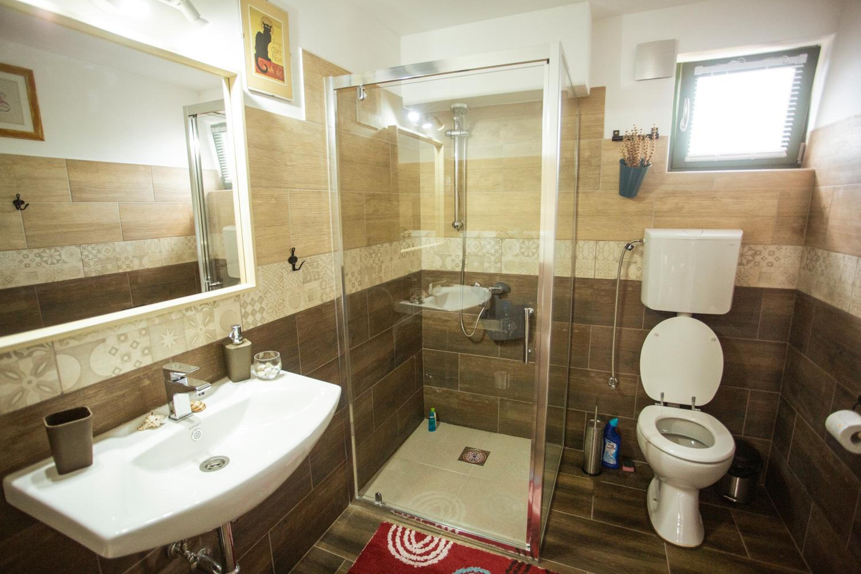 Double Room with Private External Bathroom photo 2
