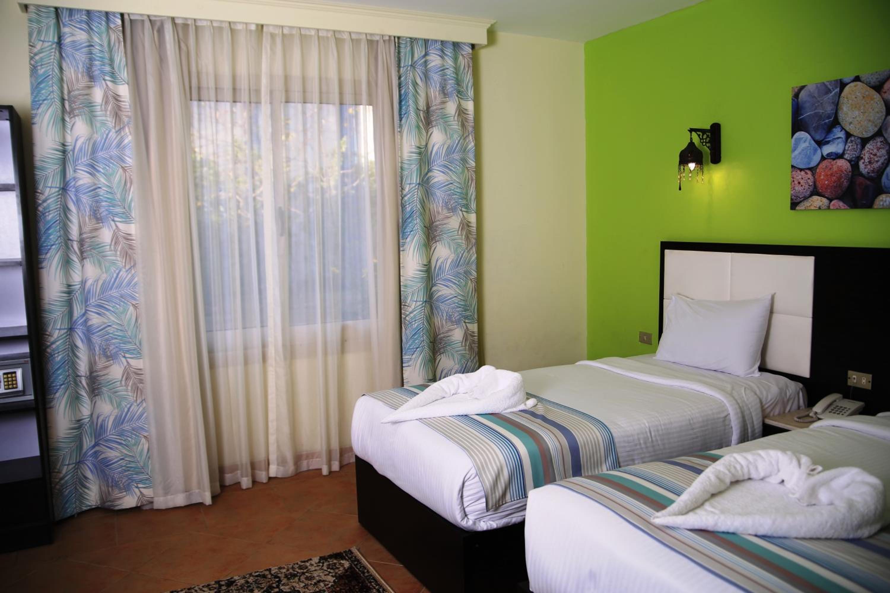 Economy Double or Twin Room photo 3
