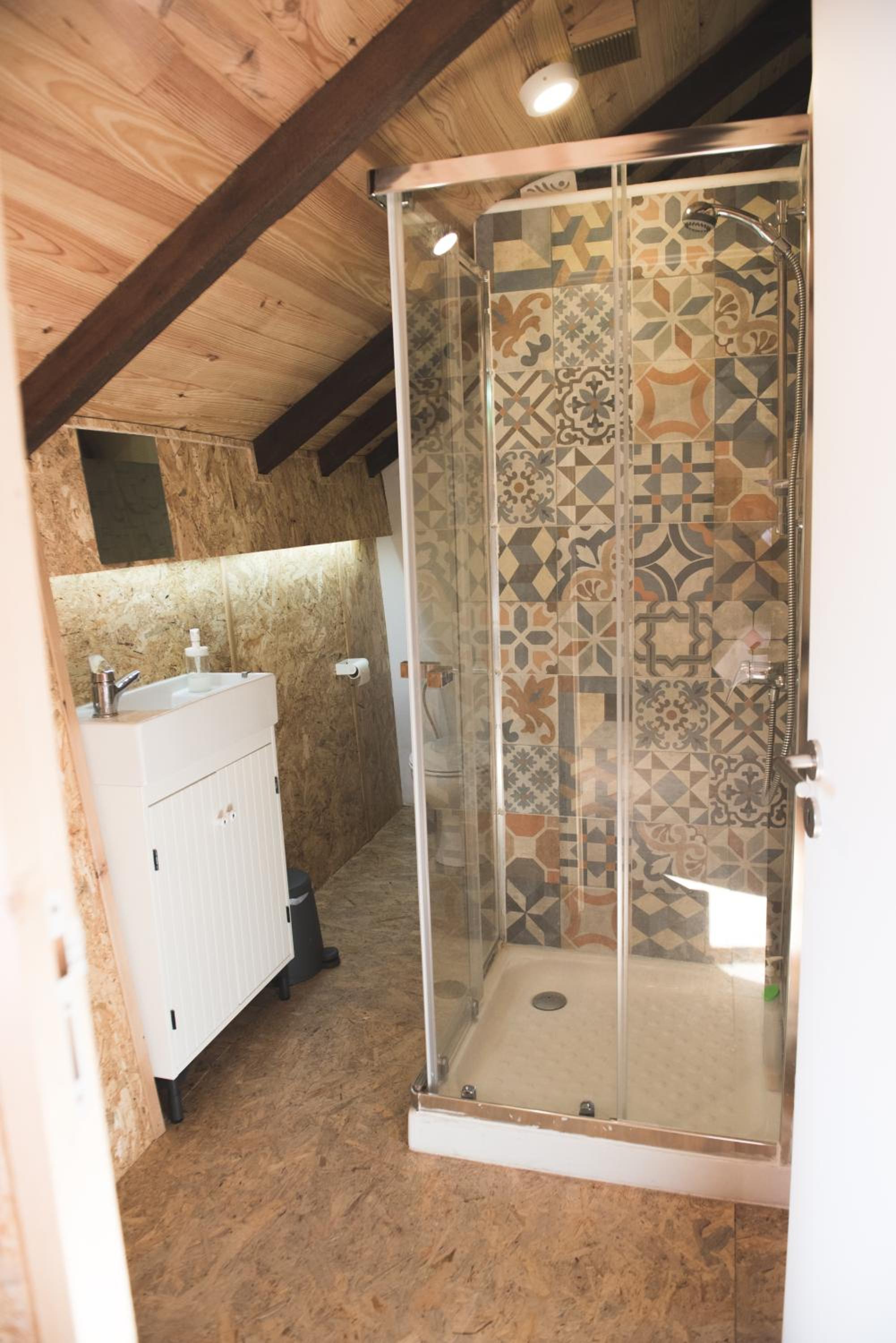 Family Room - Photo 4