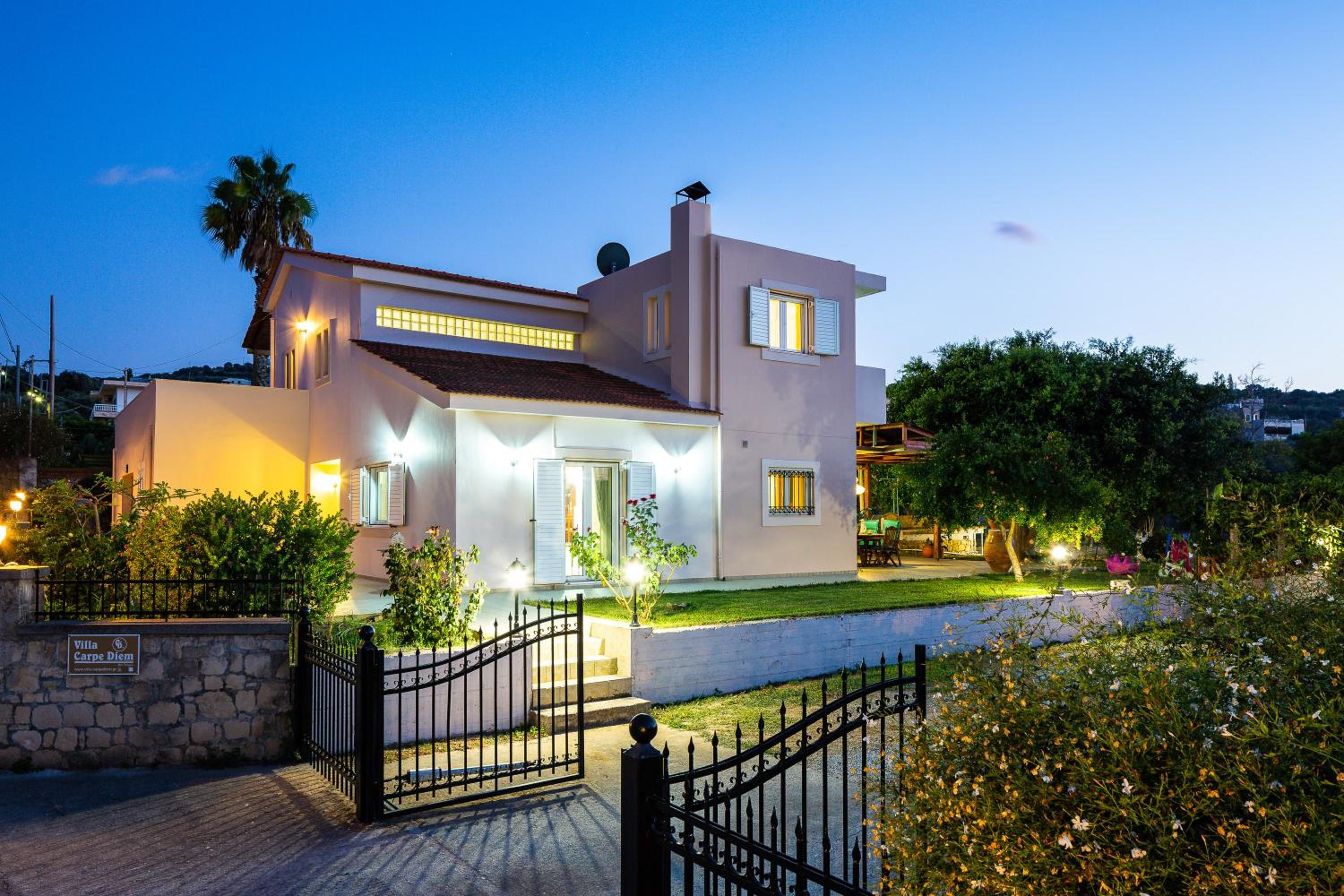 Four-Bedroom Villa photo 2