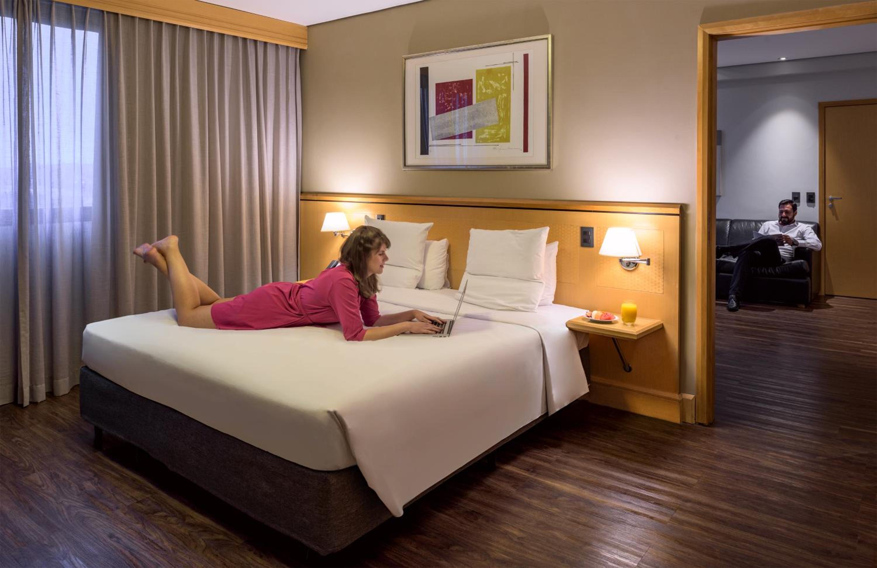 Superior King Suite - Photo 6