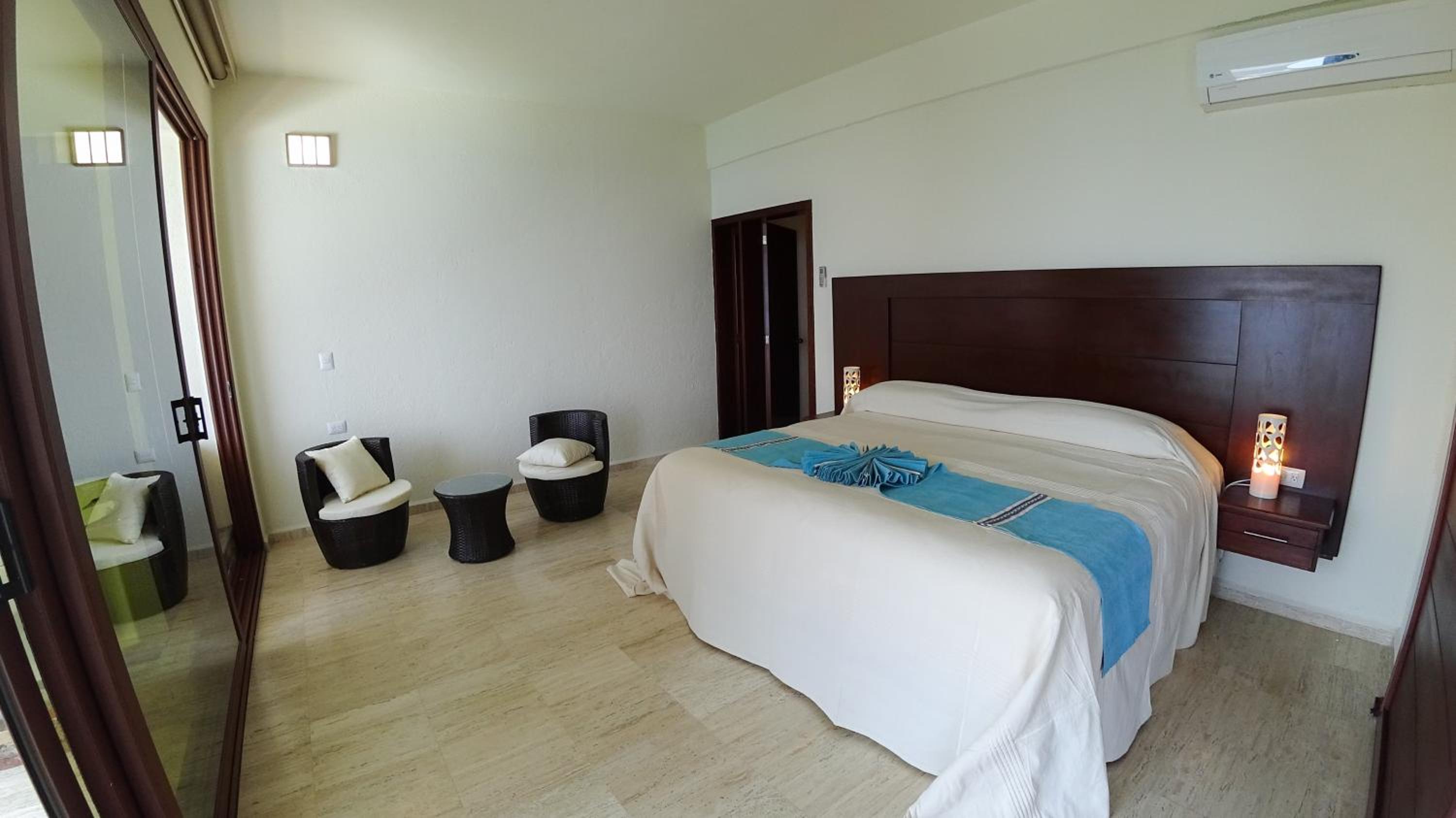 Suite - Photo 2