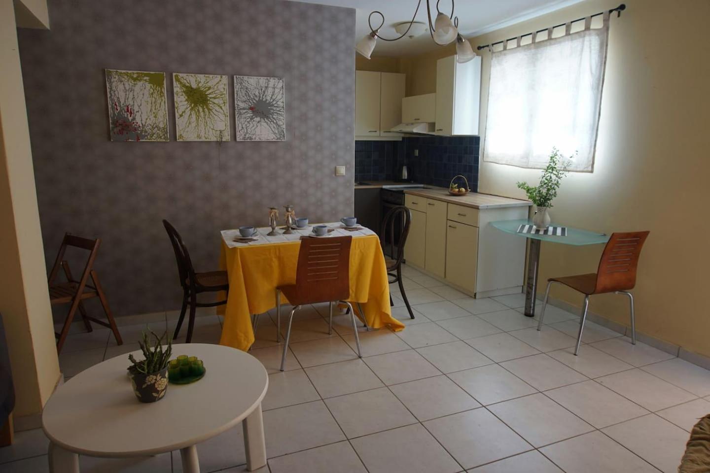 Two-Bedroom Apartment (Semi-Basement) - Photo 27