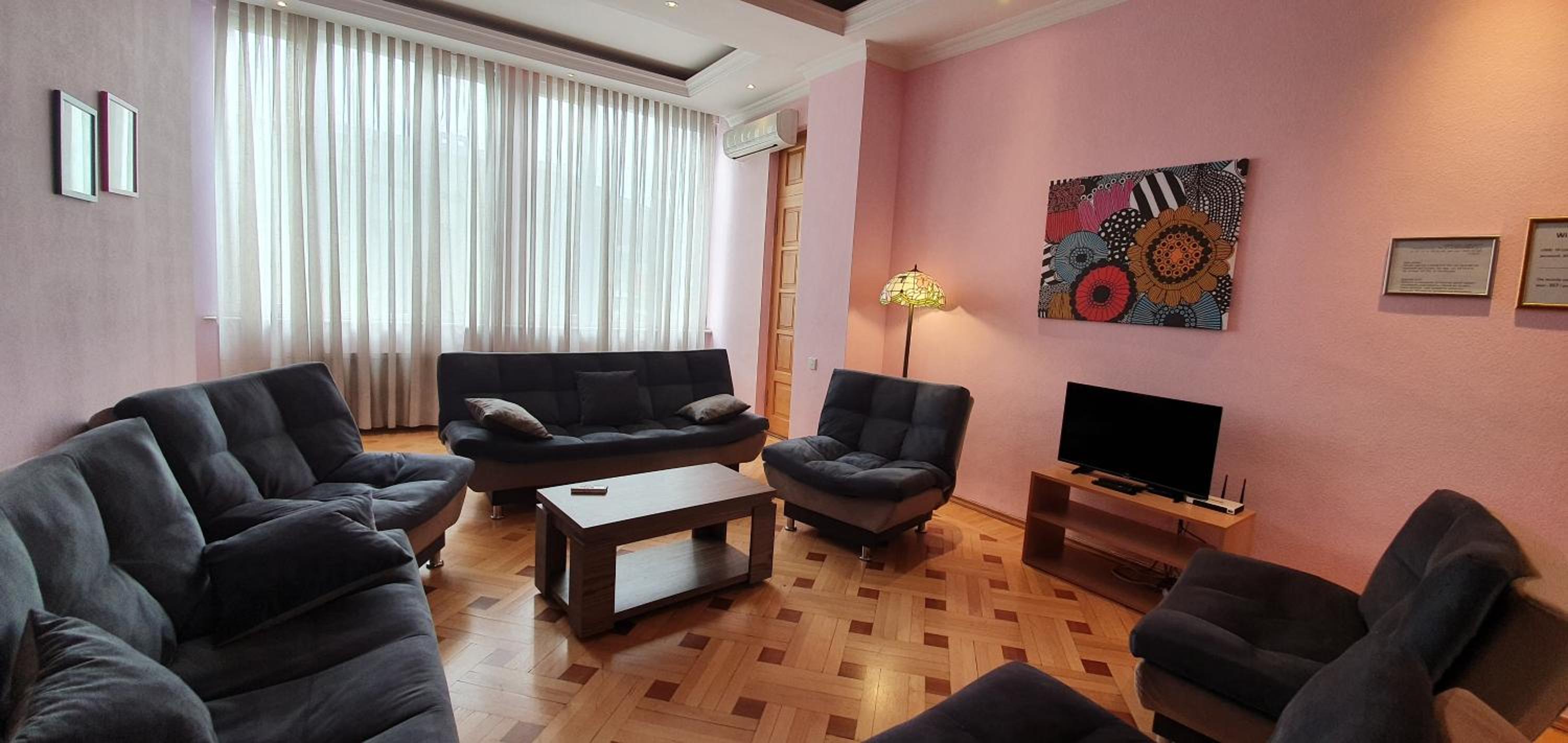 Three-Bedroom Apartment - Photo 5