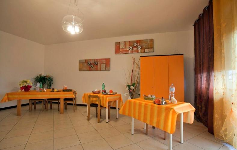 Triple Room - Photo 18