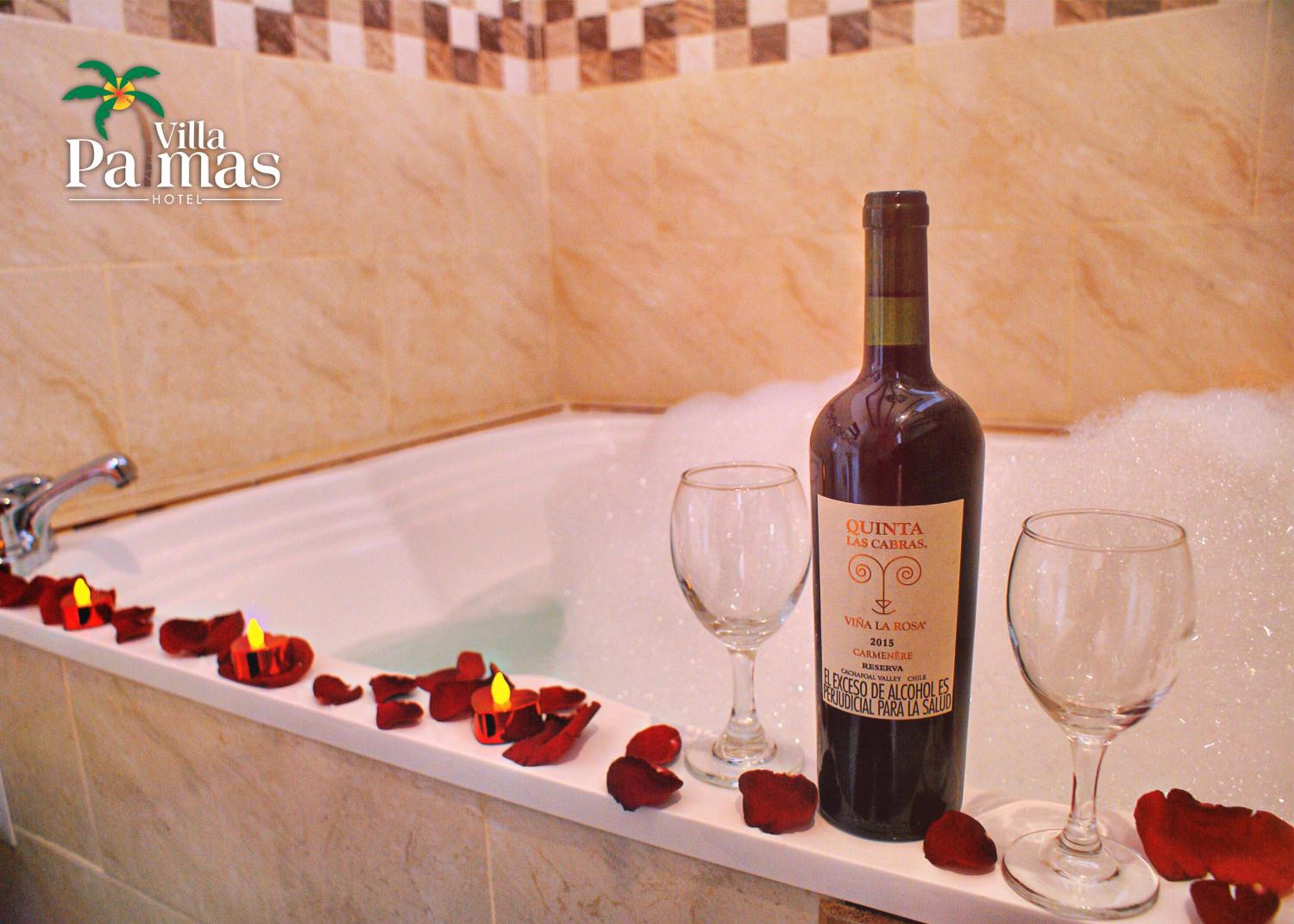 King Suite with Spa Bath photo 2