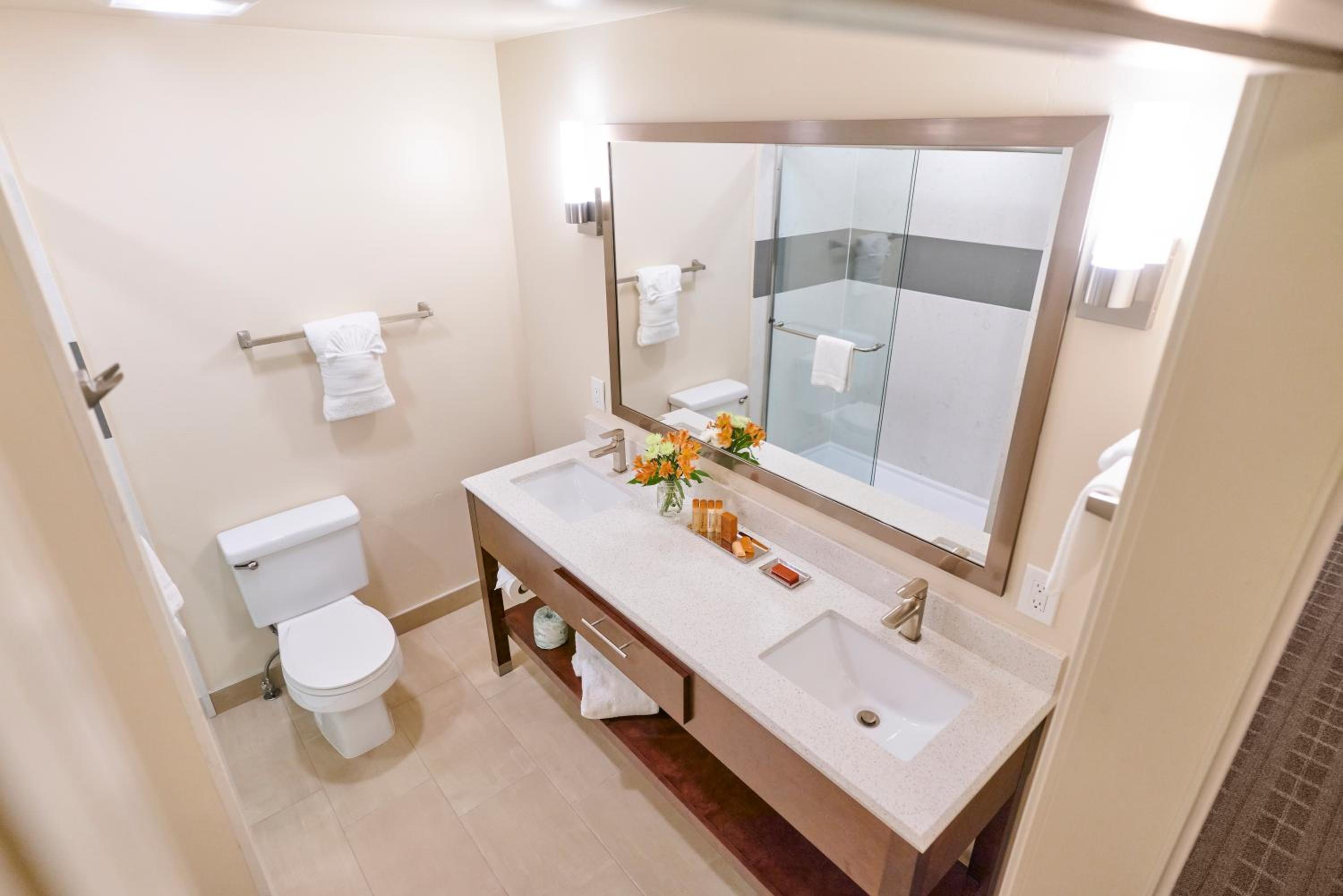 Quadruple Room - Photo 3