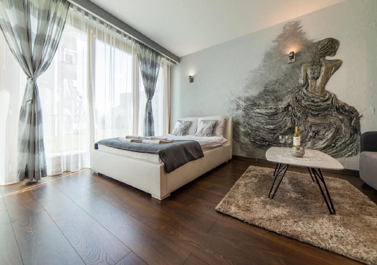 Apartment with Terrace photo 1