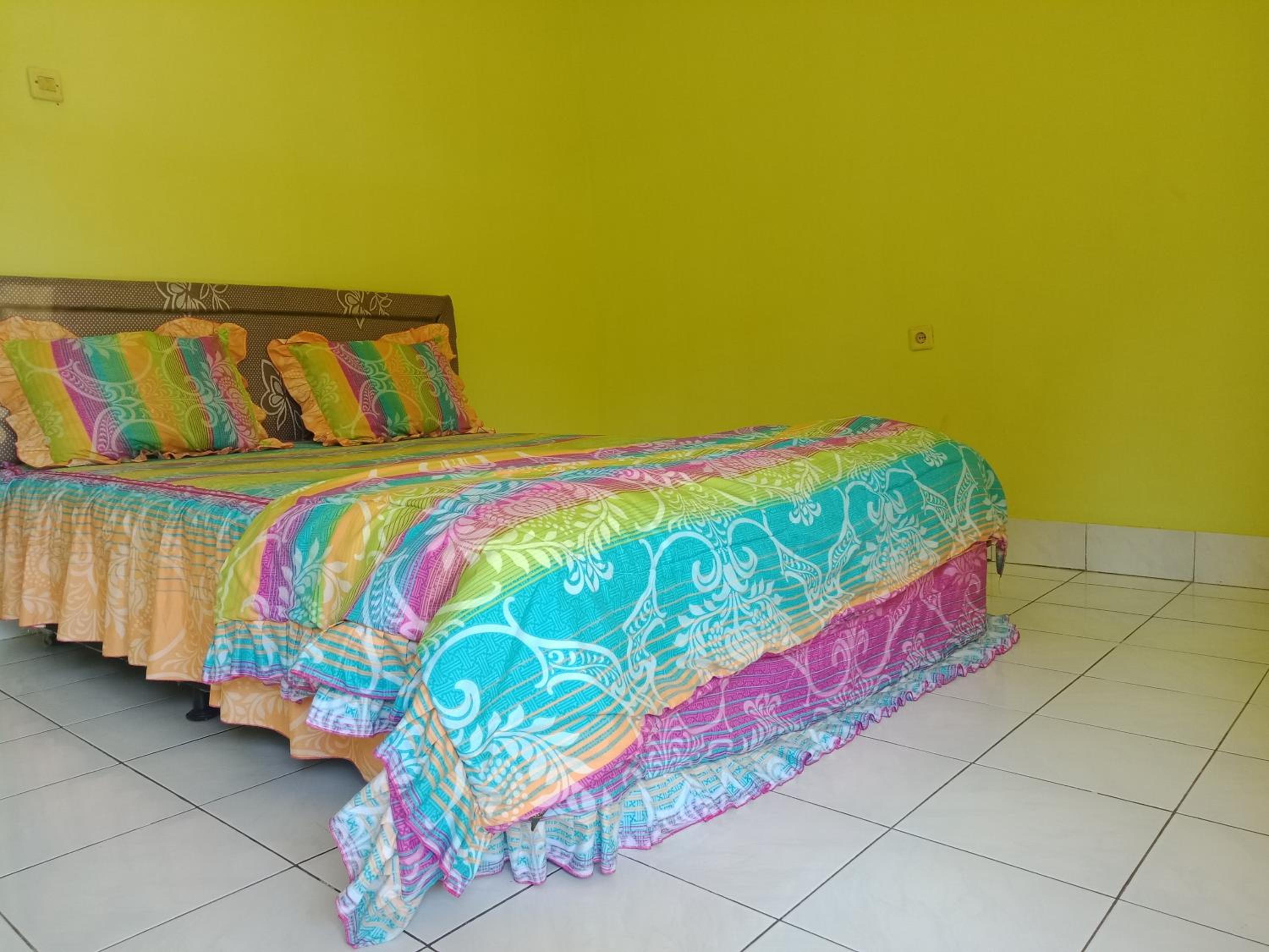 Standard Double Room with Shared Bathroom photo 2