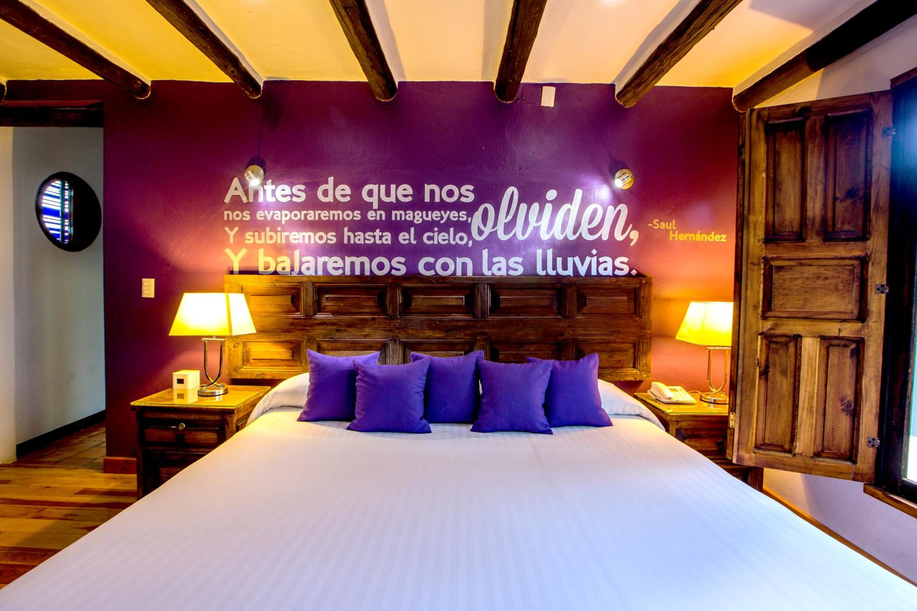 Honeymoon Suite
