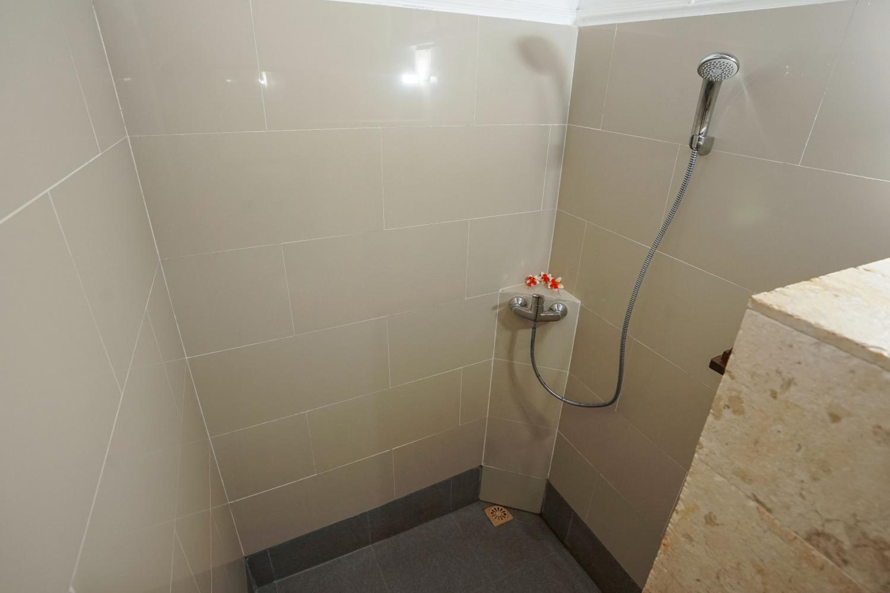 Family Bungalow (4 Adults) - Photo 9