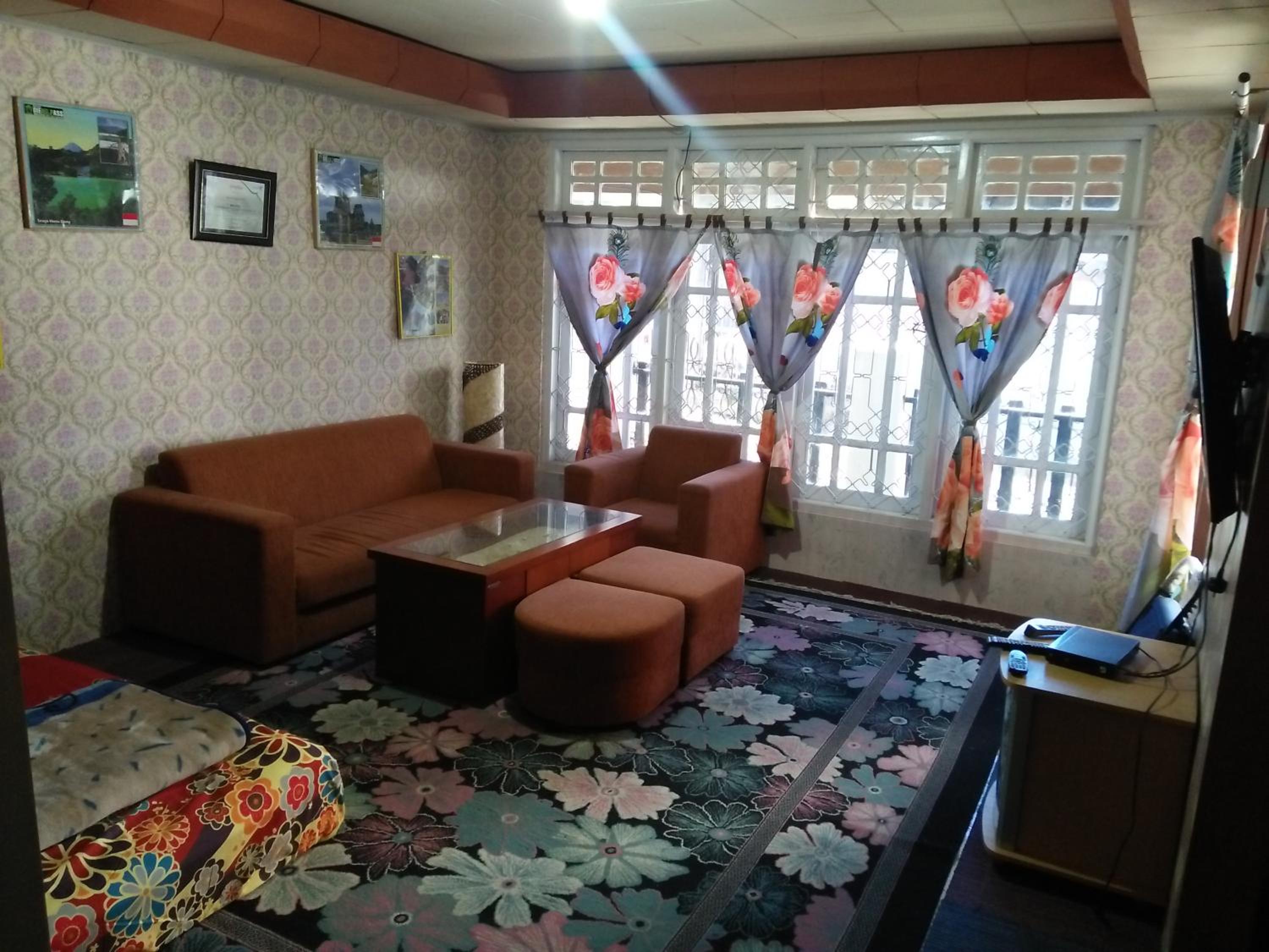 Three-Bedroom House photo 1