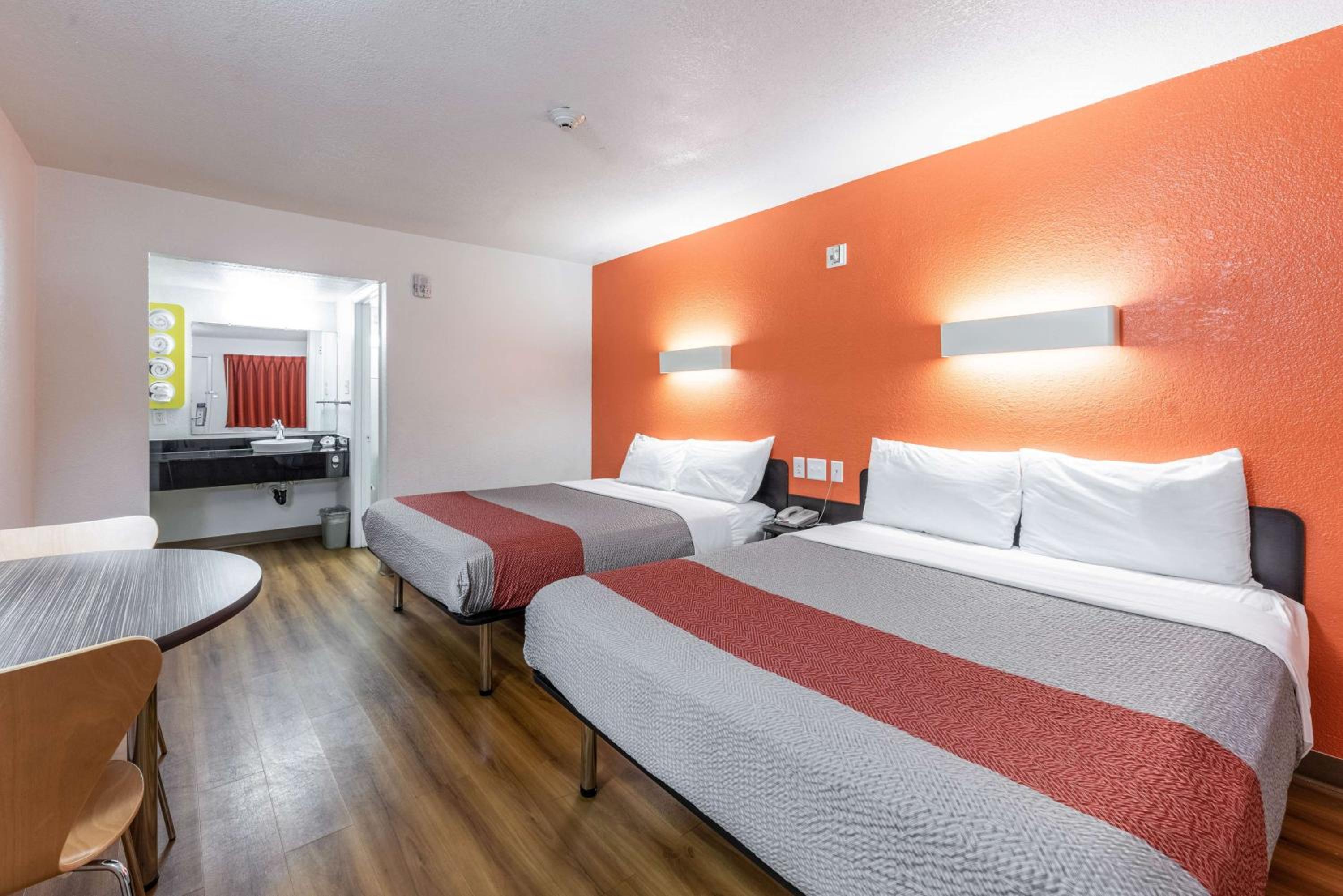 Deluxe Queen Room with Two Queen Beds - Non-Smoking photo 1