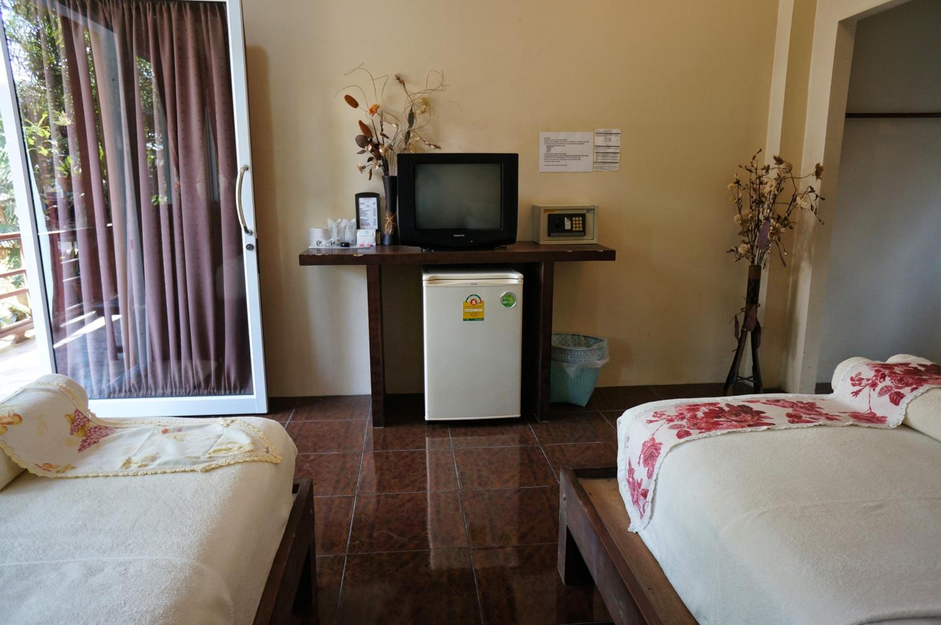 Standard Twin Room with Fan