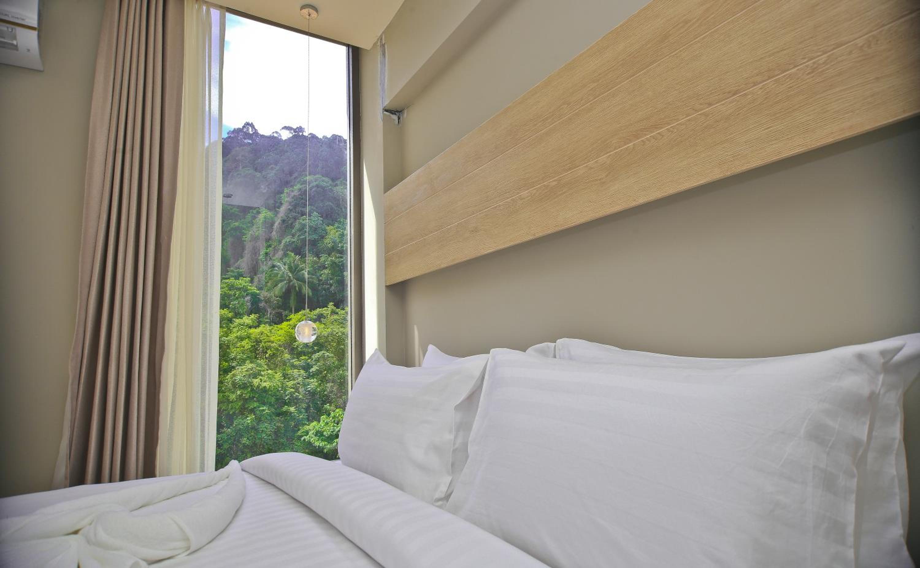 Apartment with Garden View - Photo 16
