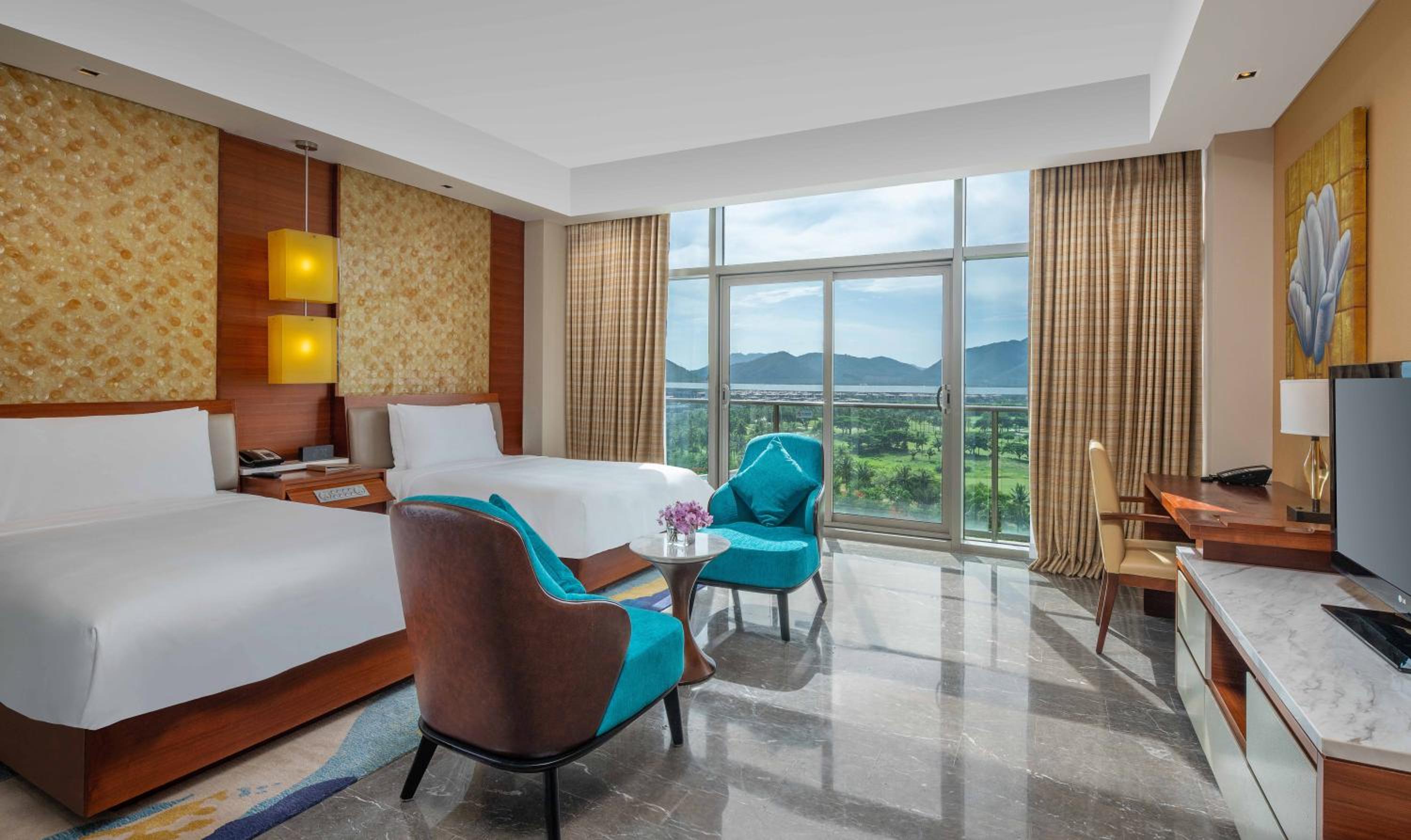 Double Room with Mountain View