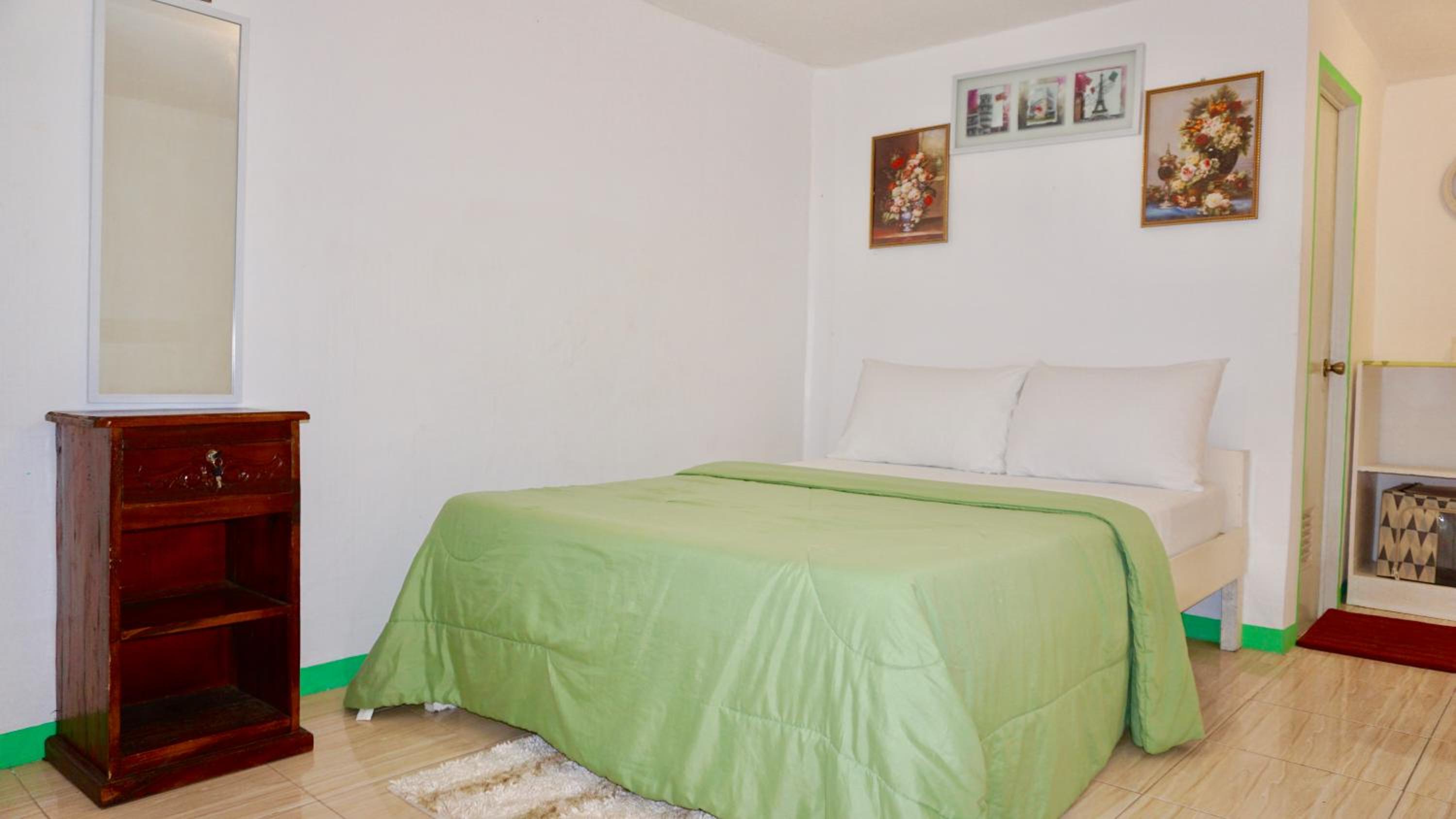 Standard Double Room - Photo 6